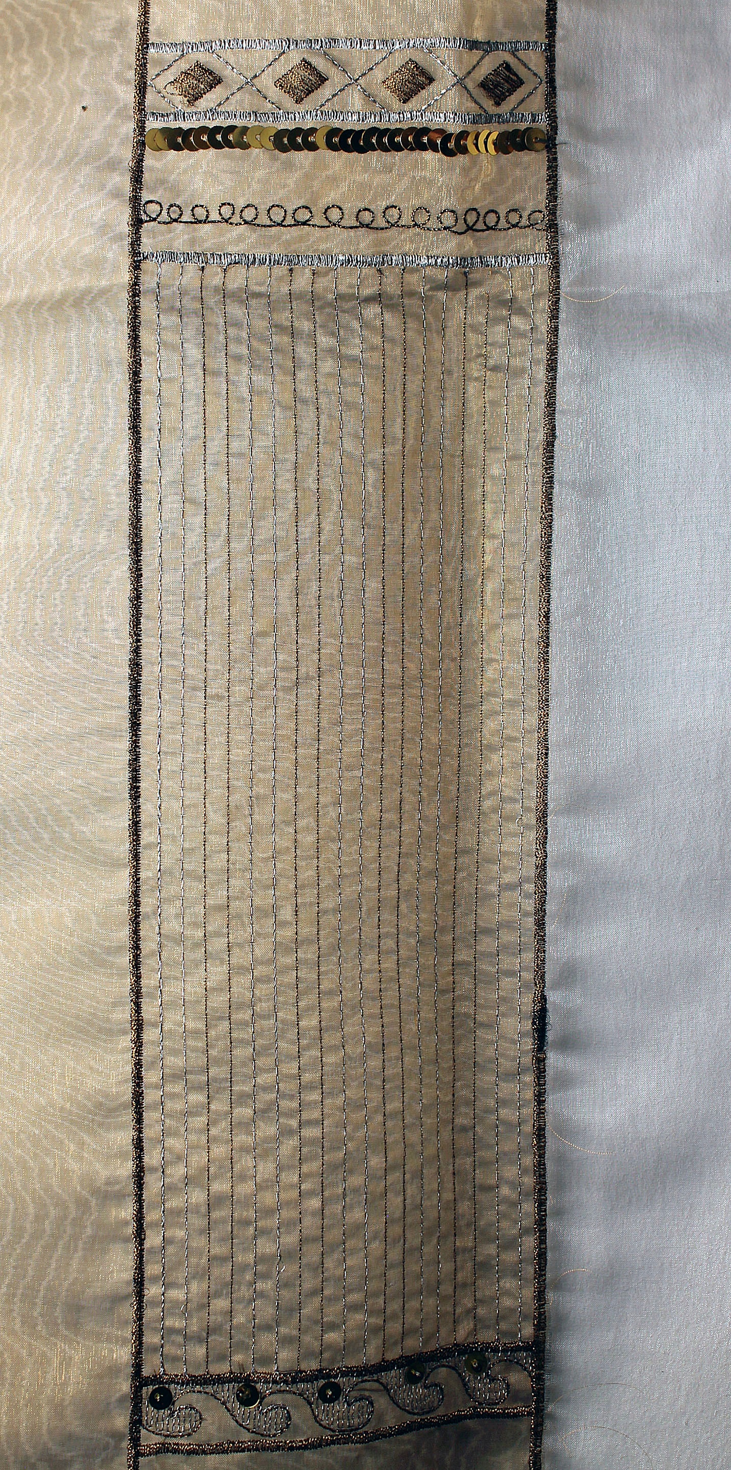 HOSSNER - ART OF HOME DECO Gardine »Zürichsee«, (1 St.), Schlaufenschal im besonderen Design