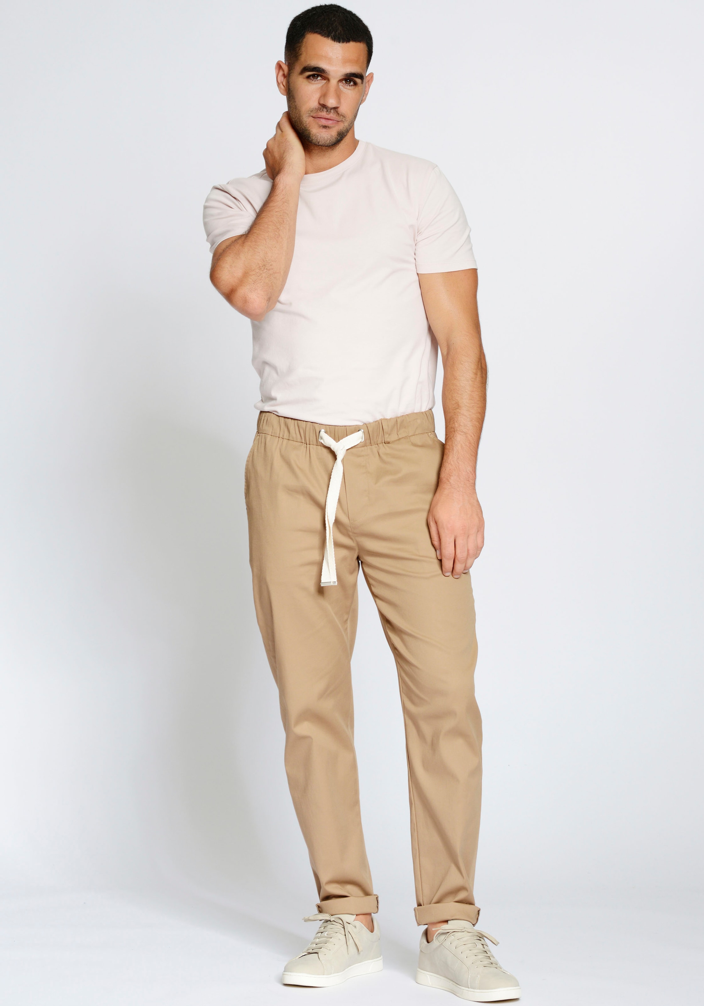 GANG Chinohose »94SANTO JOGGER«, Jogger Style mit Gummizug und Tunnelzug-Verschluss