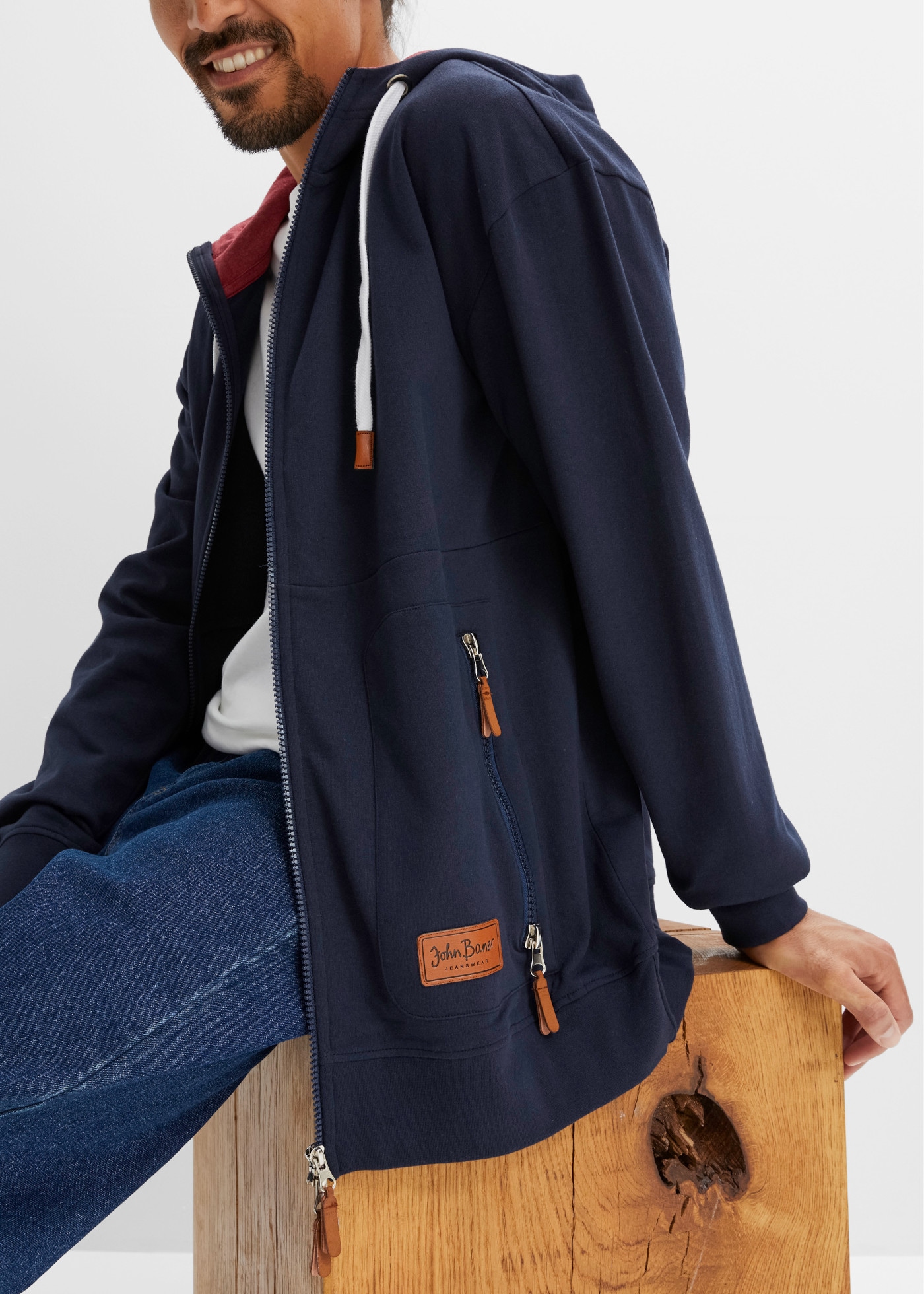 bonprix Kapuzensweatjacke innen weich angeraut, Loose Fit, mit 2 Taschen