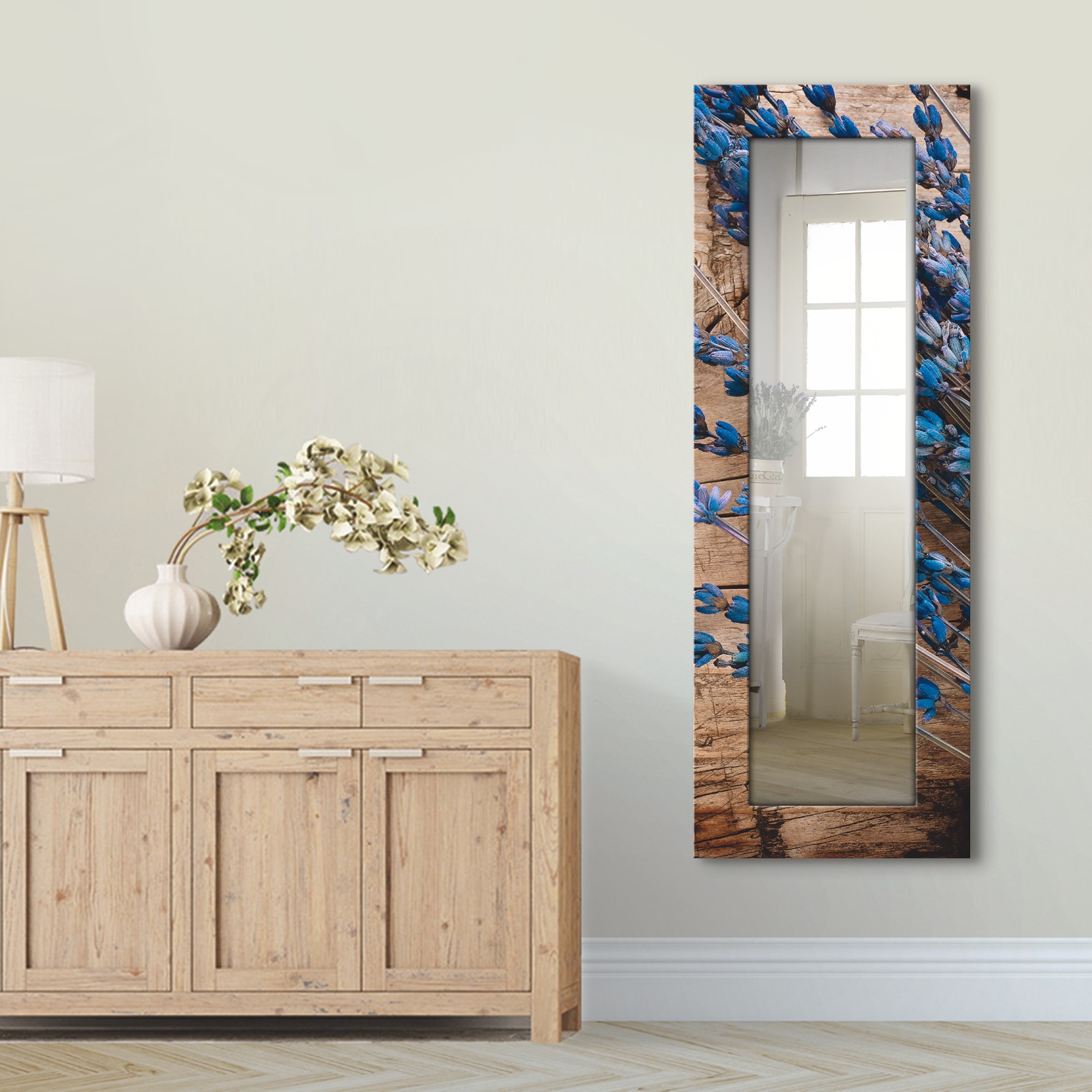 Dekospiegel »Lavendel vor Holzhintergrund«, gerahmter Ganzkörperspiegel, Wandspiegel,...