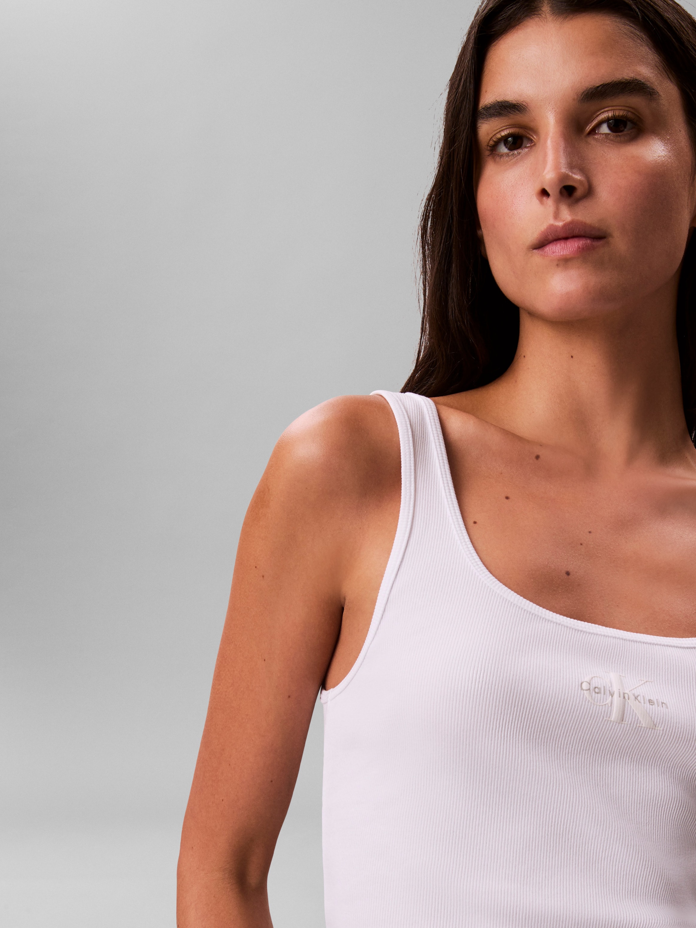 Calvin Klein Jeans Débardeur »MONOGRAM SCOOP NK RIB TANK TOP« avec col rond, coupe regular fit