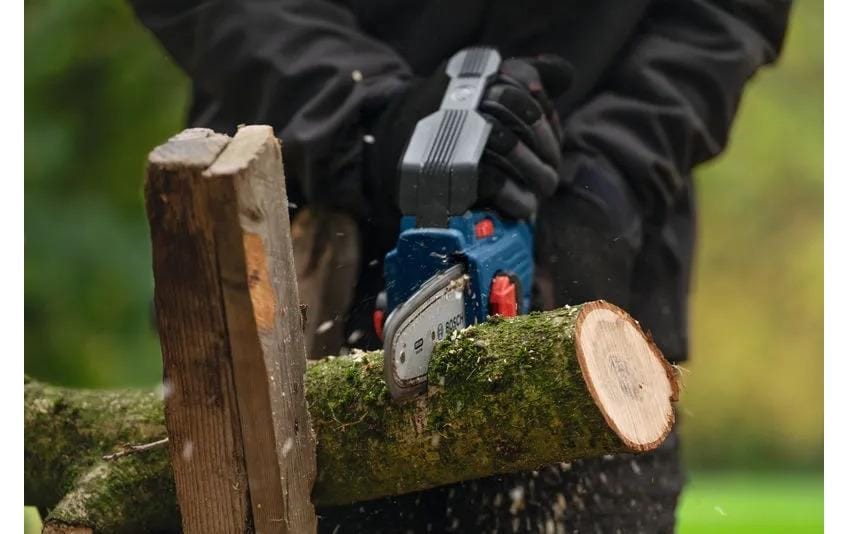 Bosch Professional Akku-Kettensäge »Mini » GKE 18V-15«« BxLxH: 28x51x11 cm,  ohne Akku, ohne Ladegerät