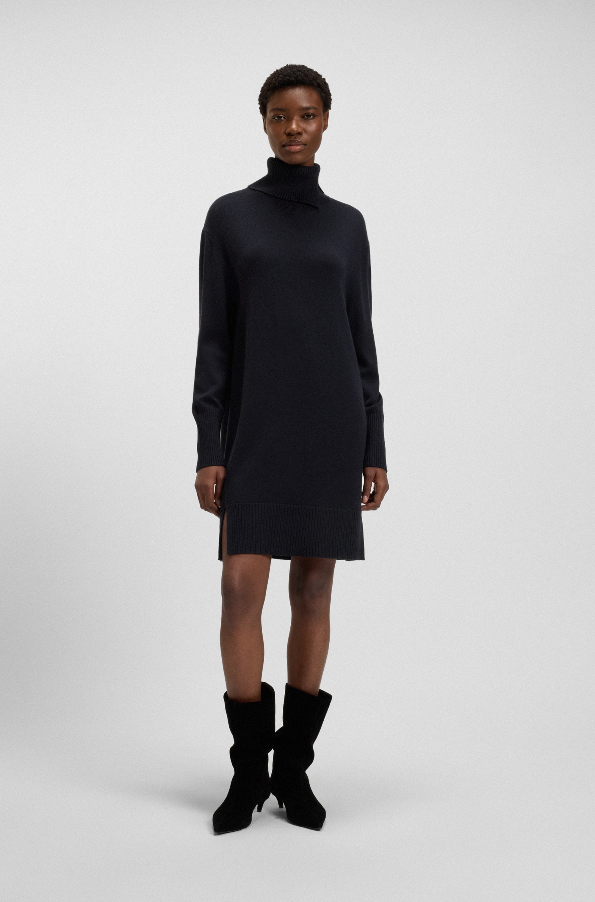 Image of BOSS ORANGE Strickkleid "Feringatessa Premium Damenmode" Relaxed Fit, mit Schlitzdetails, Turtle Neck