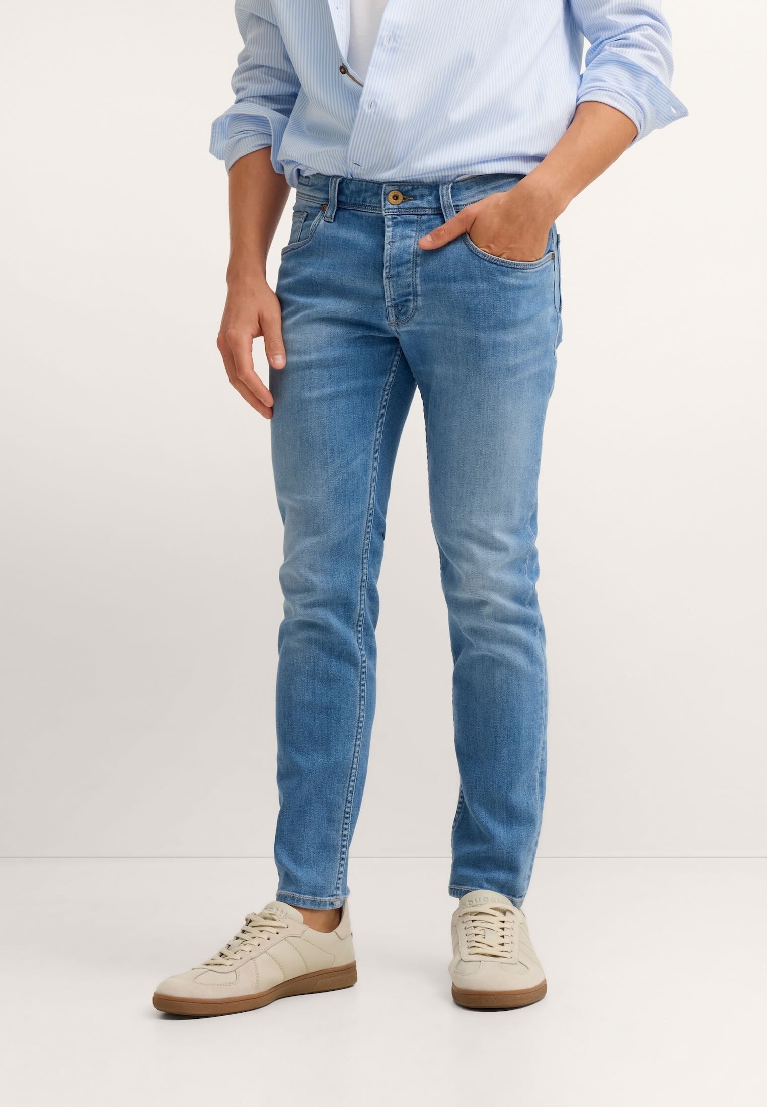 Image of bugatti 5-Pocket-Jeans "Slim Fit" italian premium denim fabric