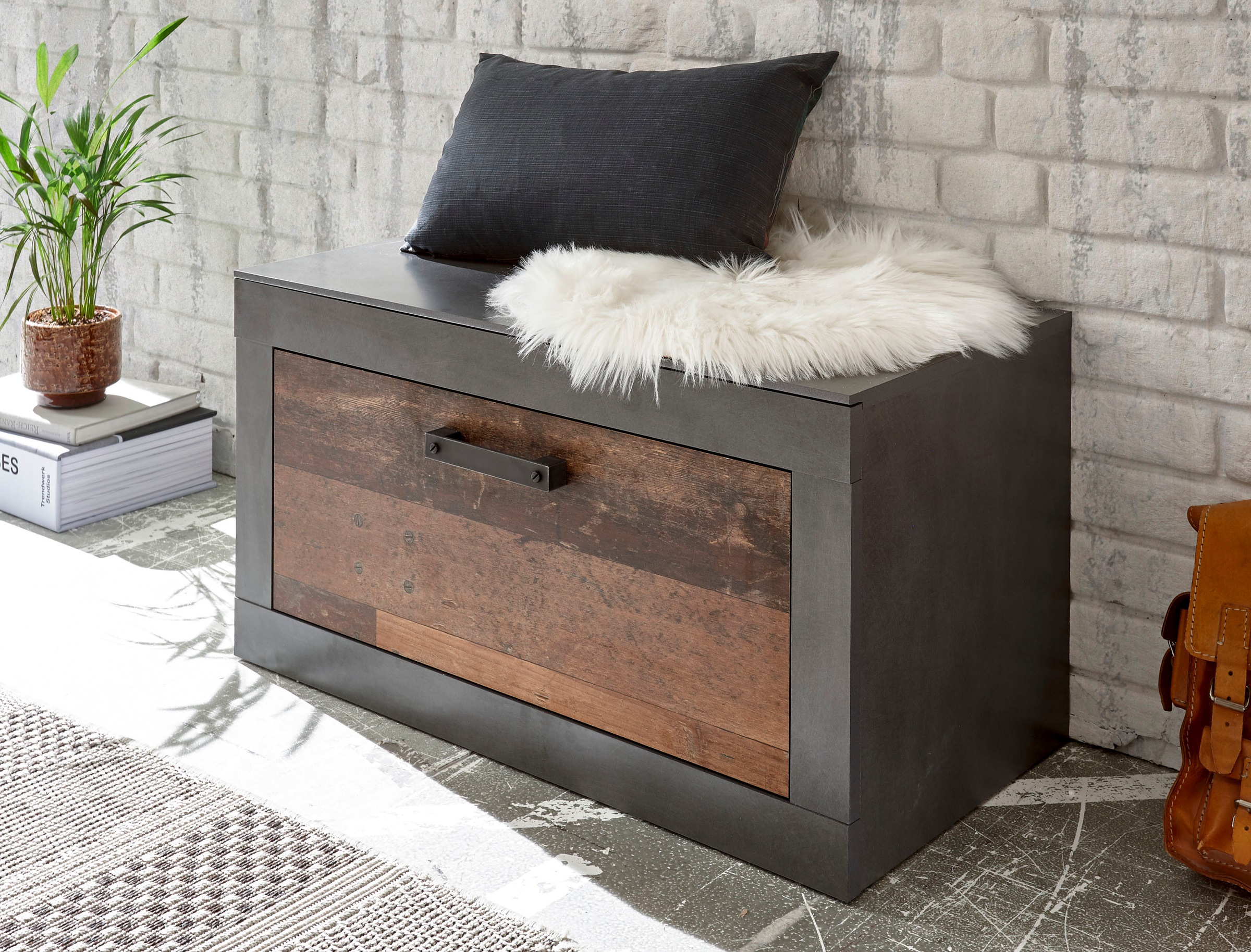 Image of Home affaire Schuhbank »BROOKLYN«, in dekorativer Rahmenoptik bei Ackermann Versand Schweiz