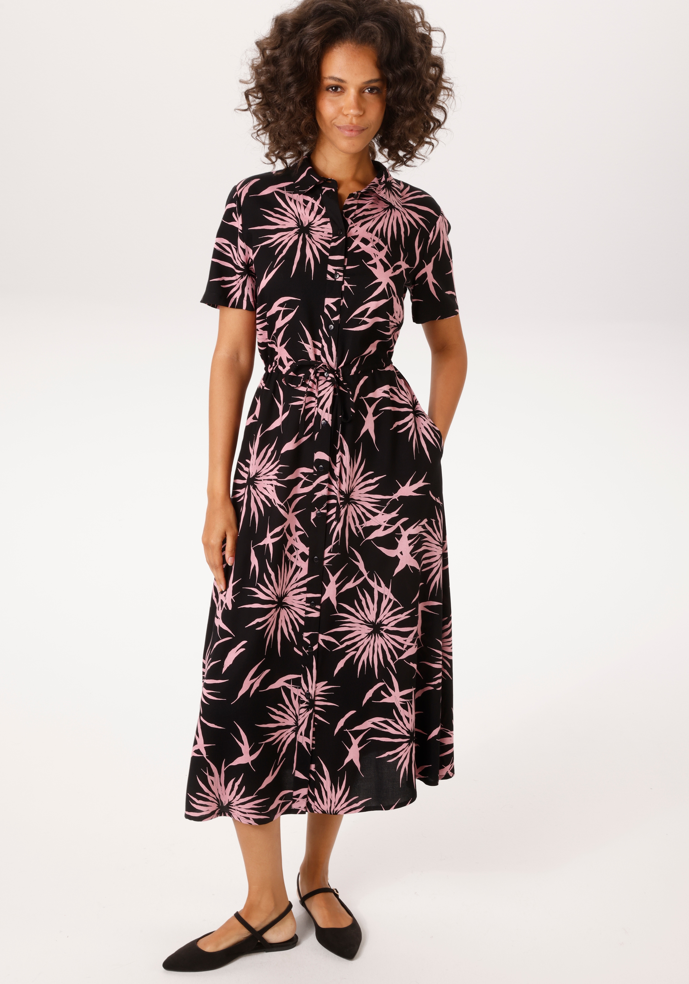 Image of Aniston CASUAL Sommerkleid Eingrifftaschen mit grafischen Blumendruck - jedes Teil ein Unikat