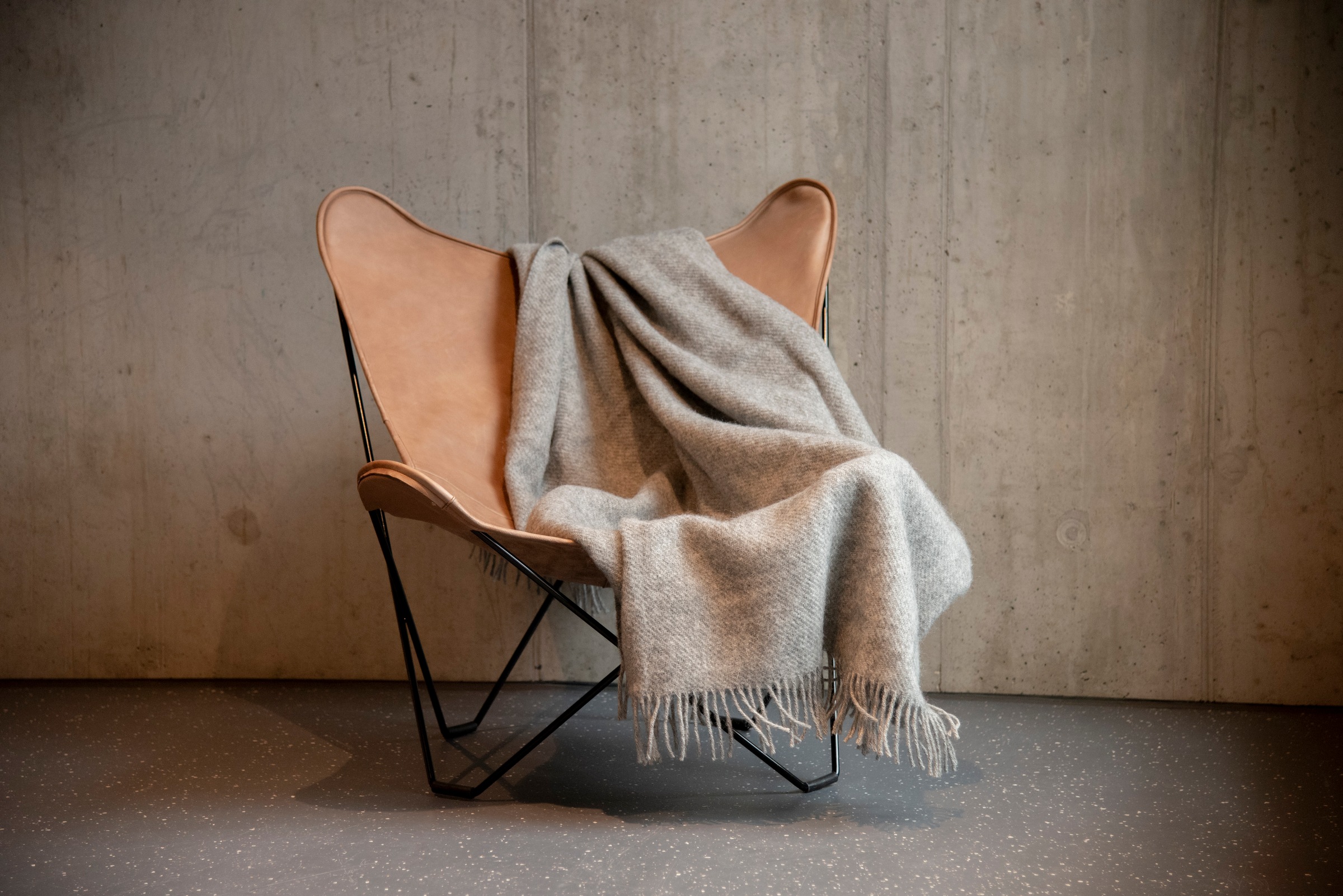 Heitmann Felle Couverture en laine »Wool« laine pure, 130x200 cm, avec franges, à carreaux ou uni, salon