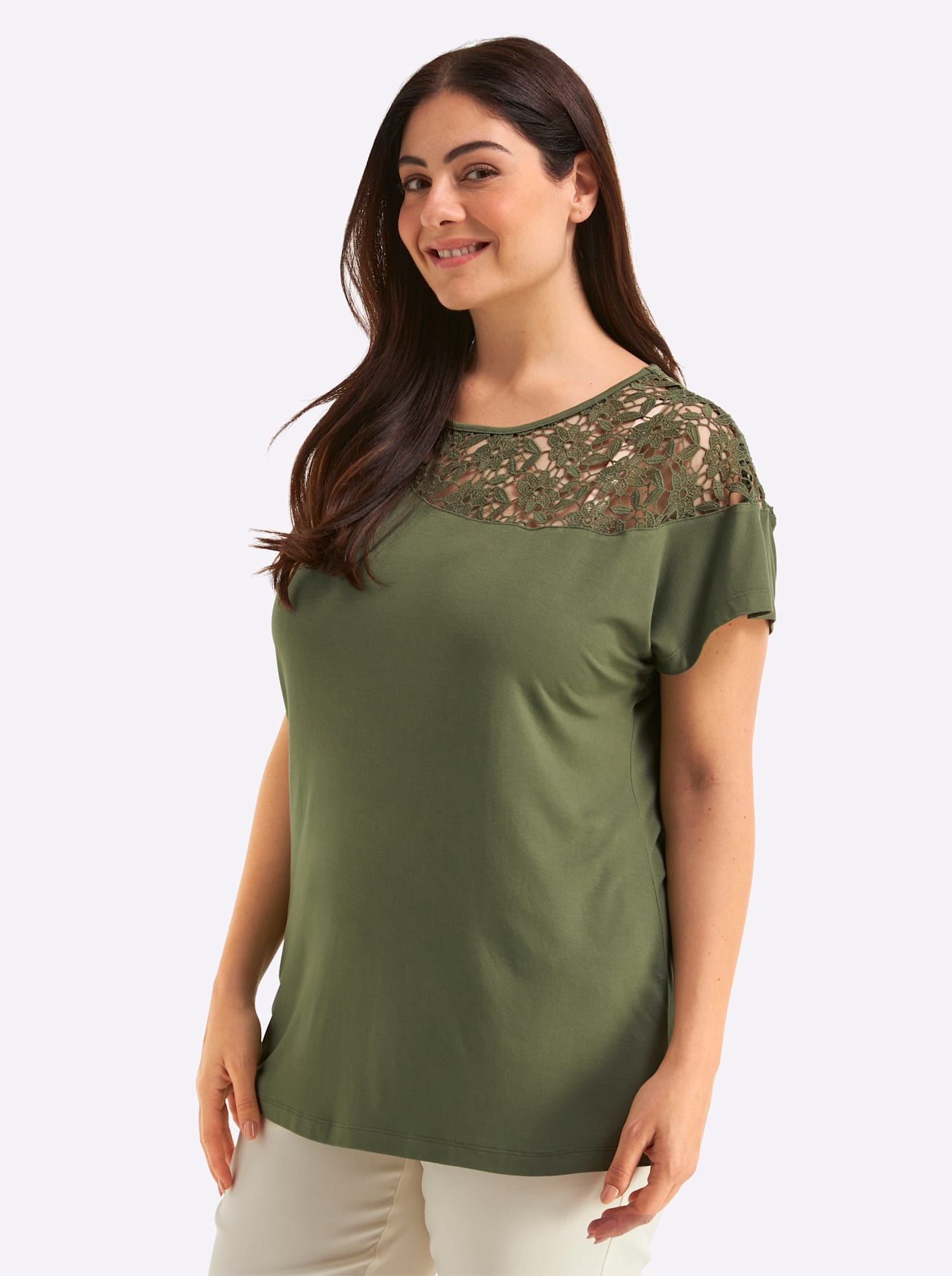 Sheego Shirt à col rond »Halbarmshirt« 1