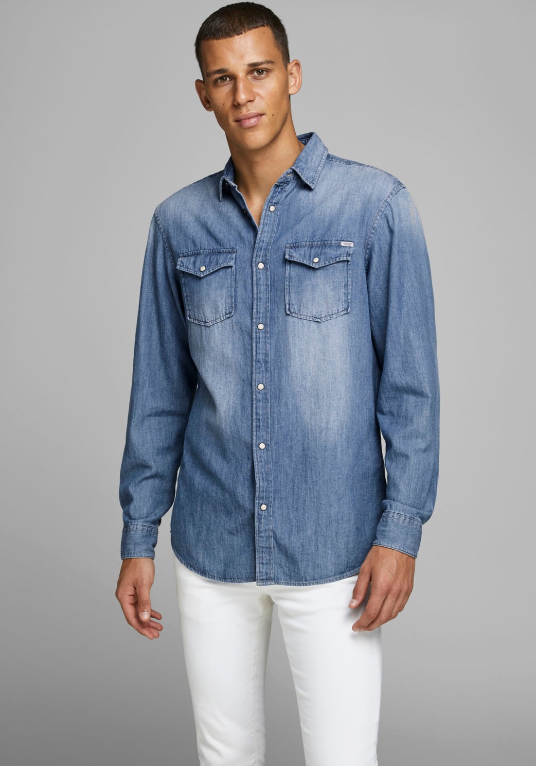 Image of Jack & Jones Jeanshemd "JJESHERIDAN im Workwear-Stil mit robuster Baumwollqualität" unifarben, modisch, slim fit, Baumwolle, Hemdkragen