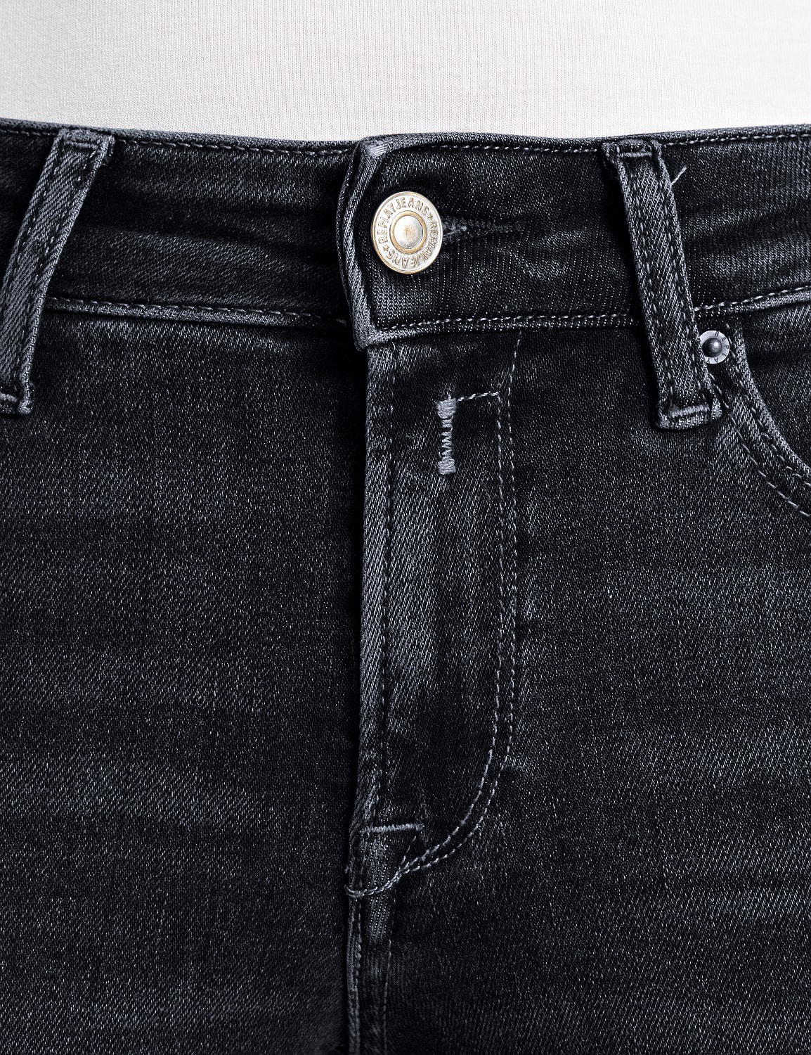 Replay Bootcut-Jeans »NEW LUZ« mit gesticktem R an der Gesässtasche