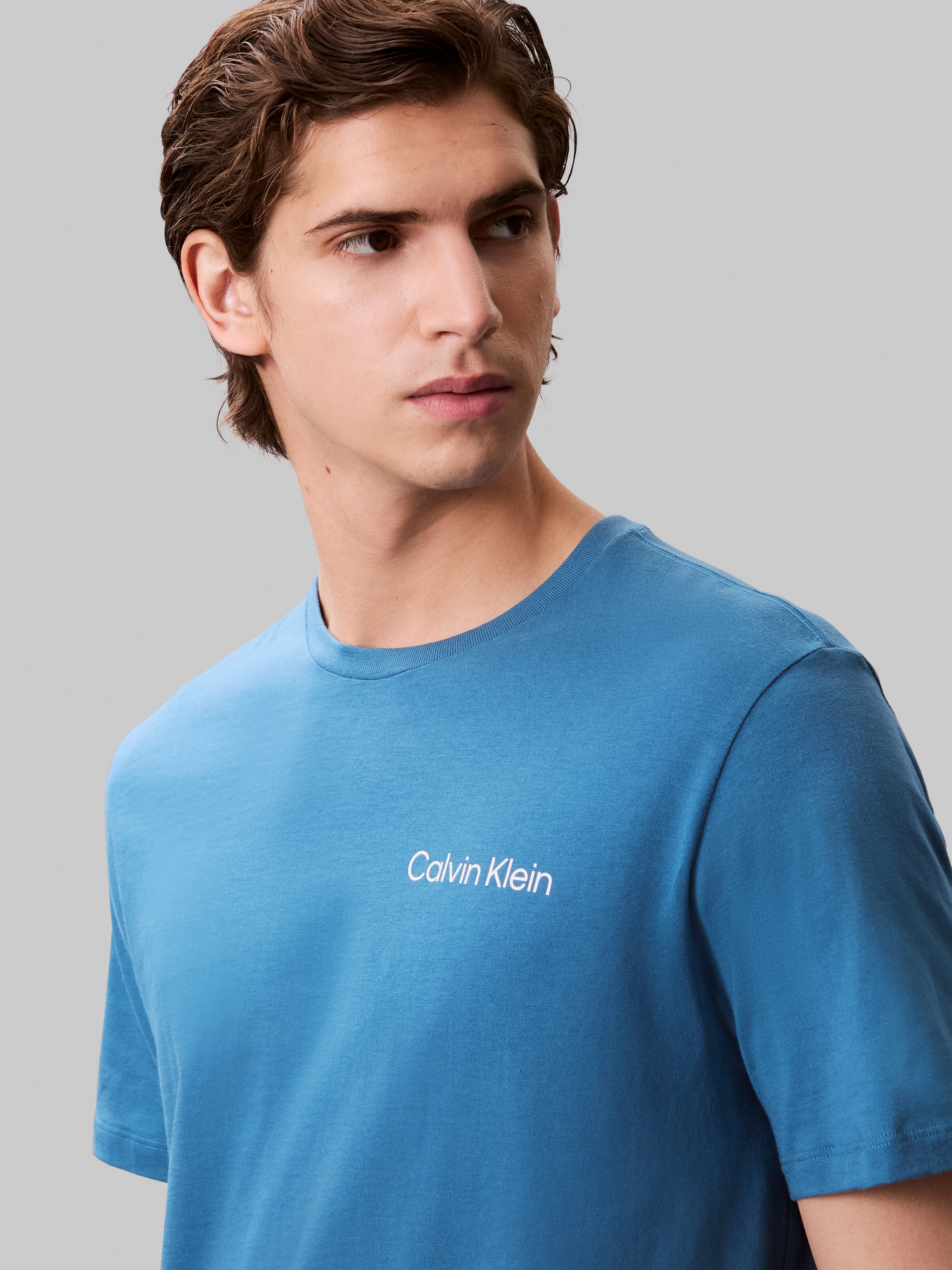 Calvin Klein Jeans T-Shirt »SS 30s E WRD STRTCH«, mit grossem Logodruck auf dem Rücken