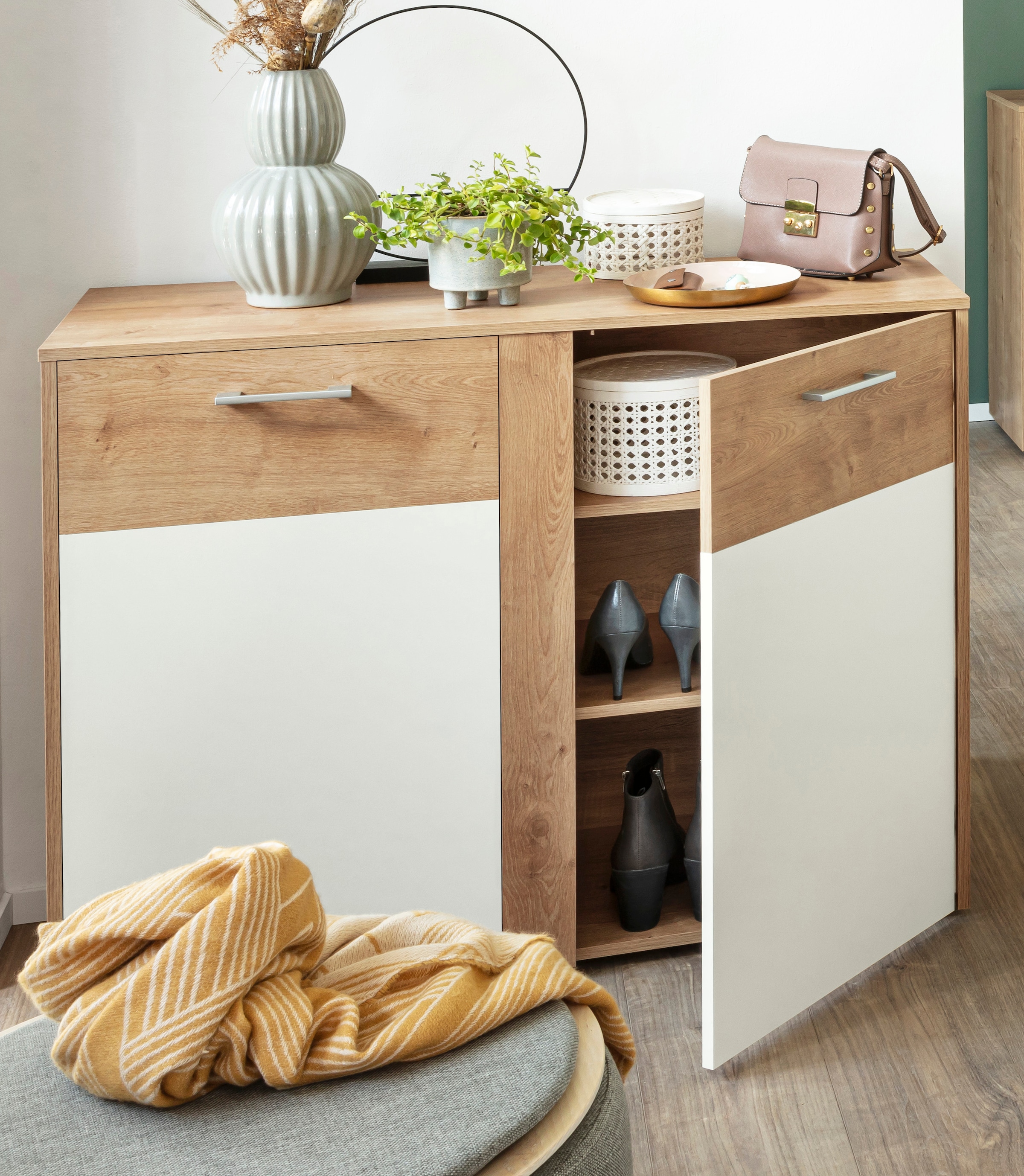 Image of VOGL Möbelfabrik Kommode "Tirent" mit 2 Türen