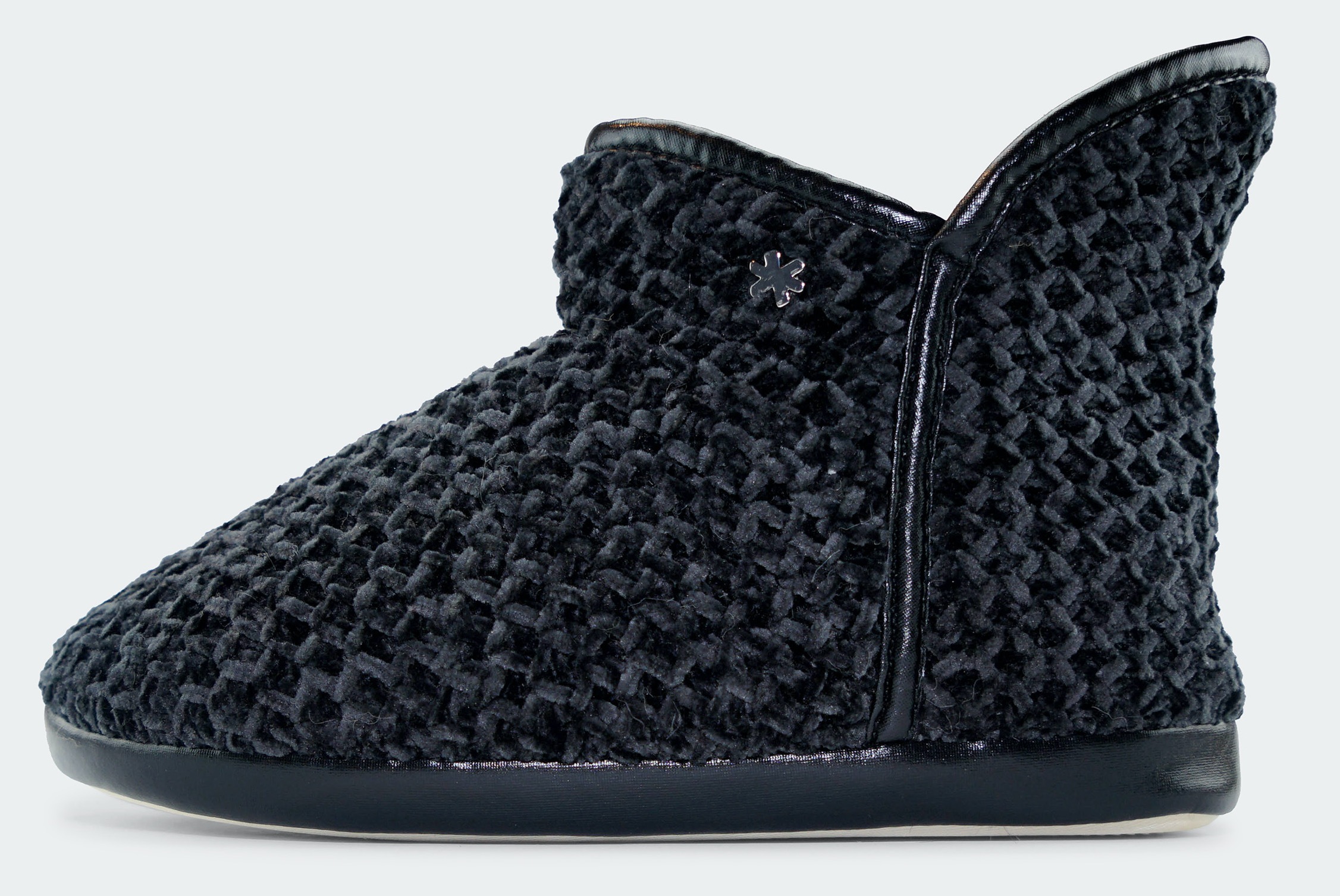 Image of Flip Flop Hüttenschuhe »bonny*soft knit«, mit modischem Häkel-Muster bei Ackermann Versand Schweiz