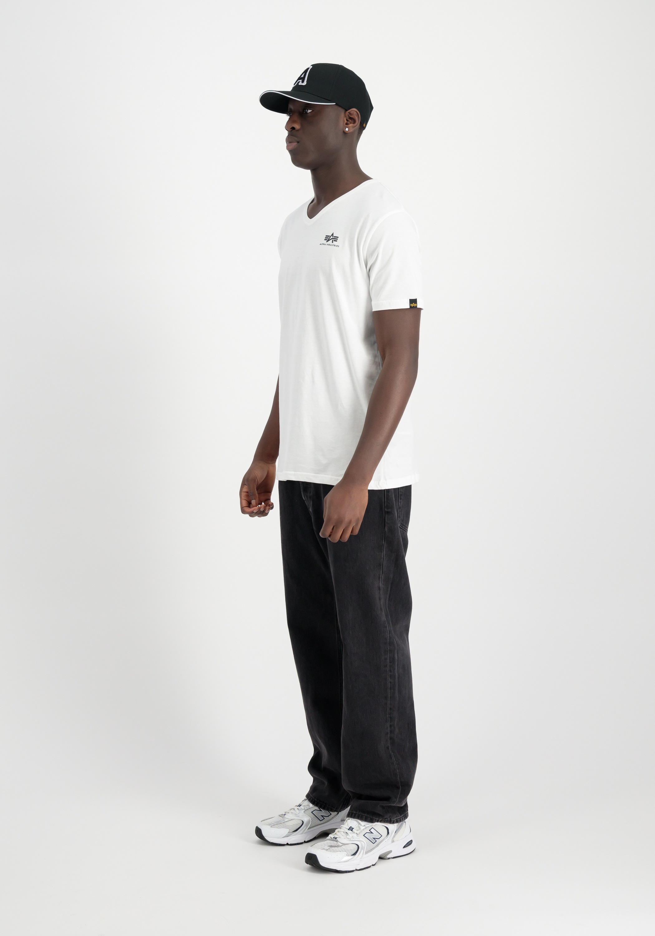 Alpha Industries T-Shirt »Alpha Industries Men - T-Shirts Basic V-Neck T Small Logo«