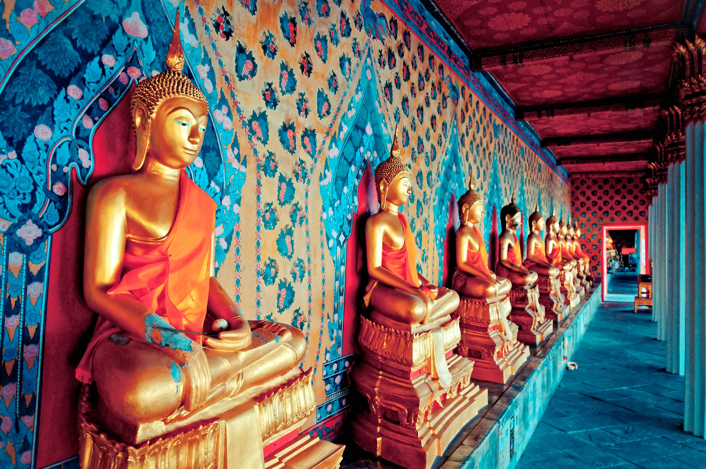 Image of Papermoon Fototapete "Golden Statues of Buddha" glatt
