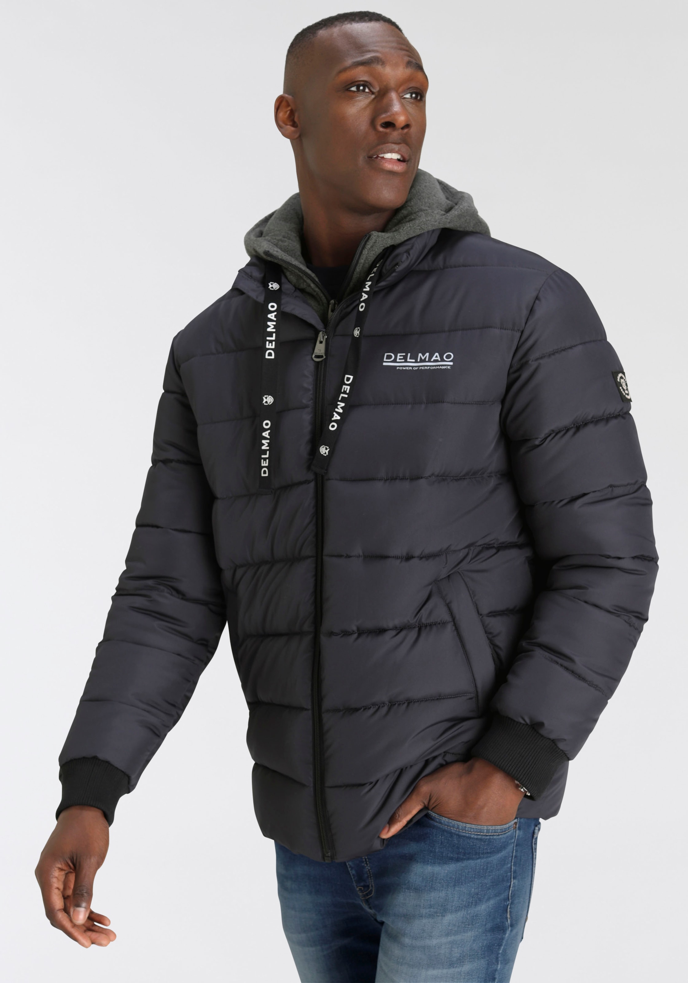 Image of DELMAO Steppjacke mit Kapuze für Übergang und kalte Tage, mit Fütterung, wasserabweisend