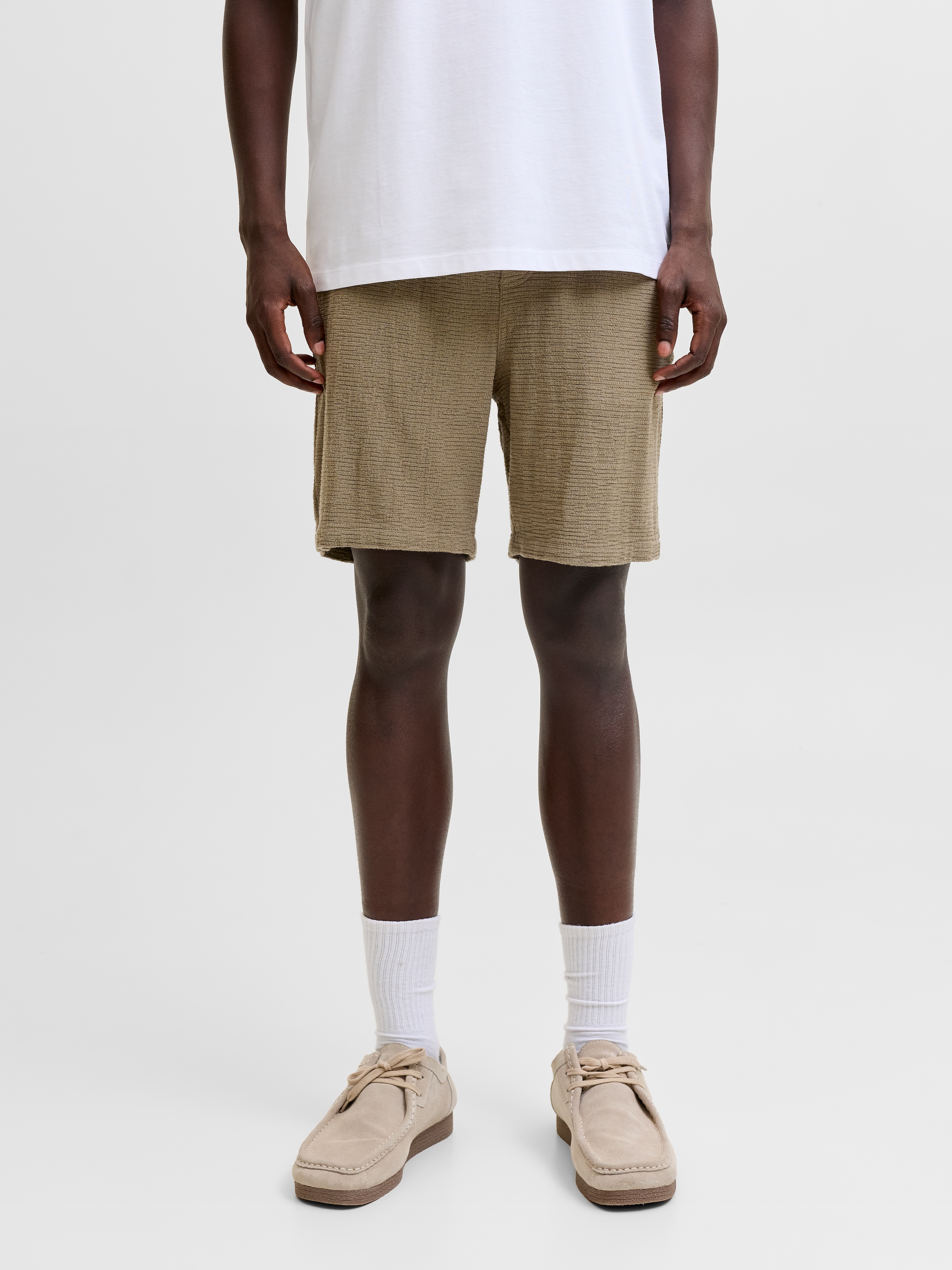 Image of Jack & Jones Sweatshorts "JPSTJAIDEN COBA STRIPE JOG SHORT SRT SN"