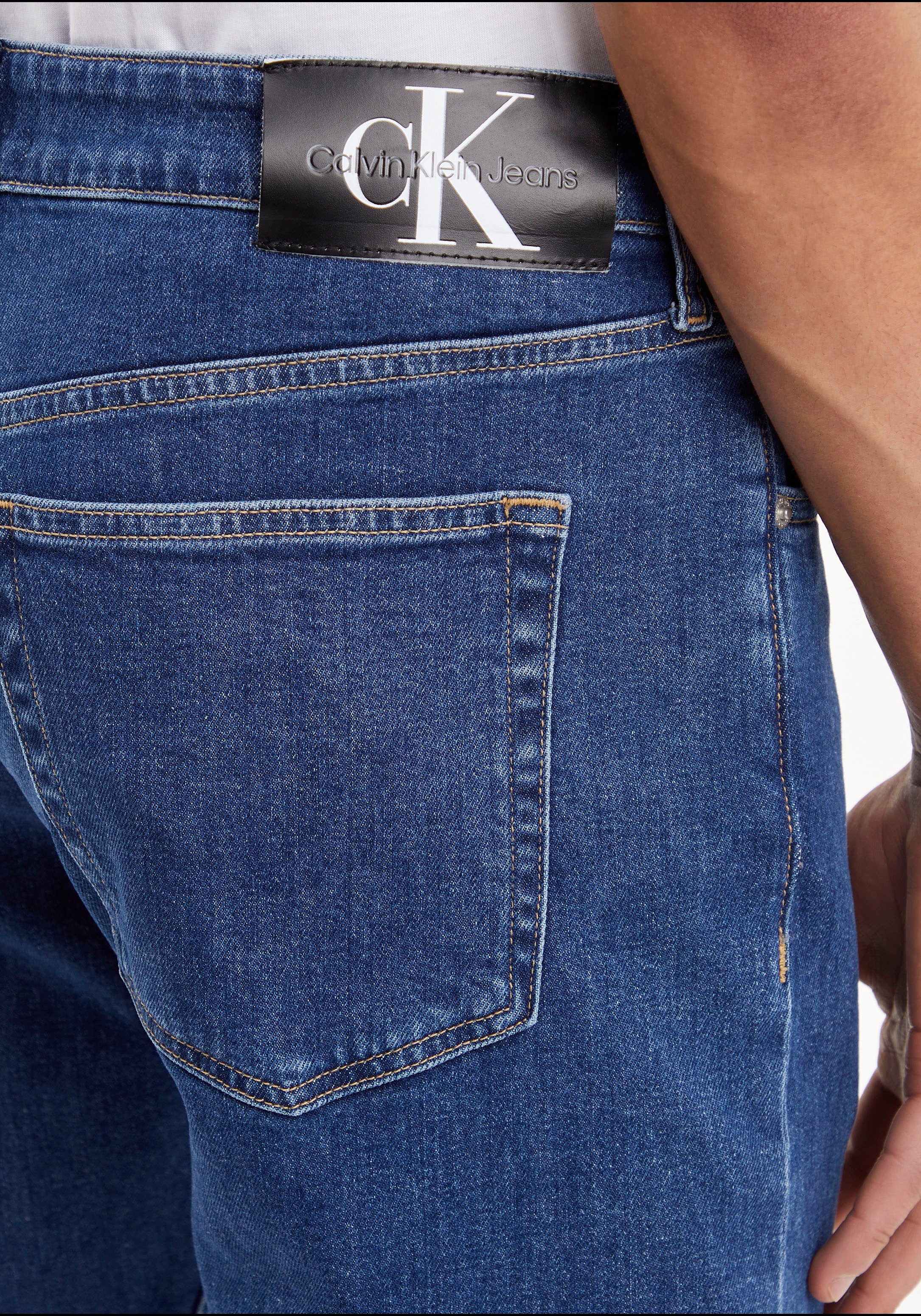 Tendance Acheter en ligne Calvin Klein Jeans Tapered-fit-Jeans »SLIM  TAPER«, mit Calvin Klein Leder-Badge confortablement