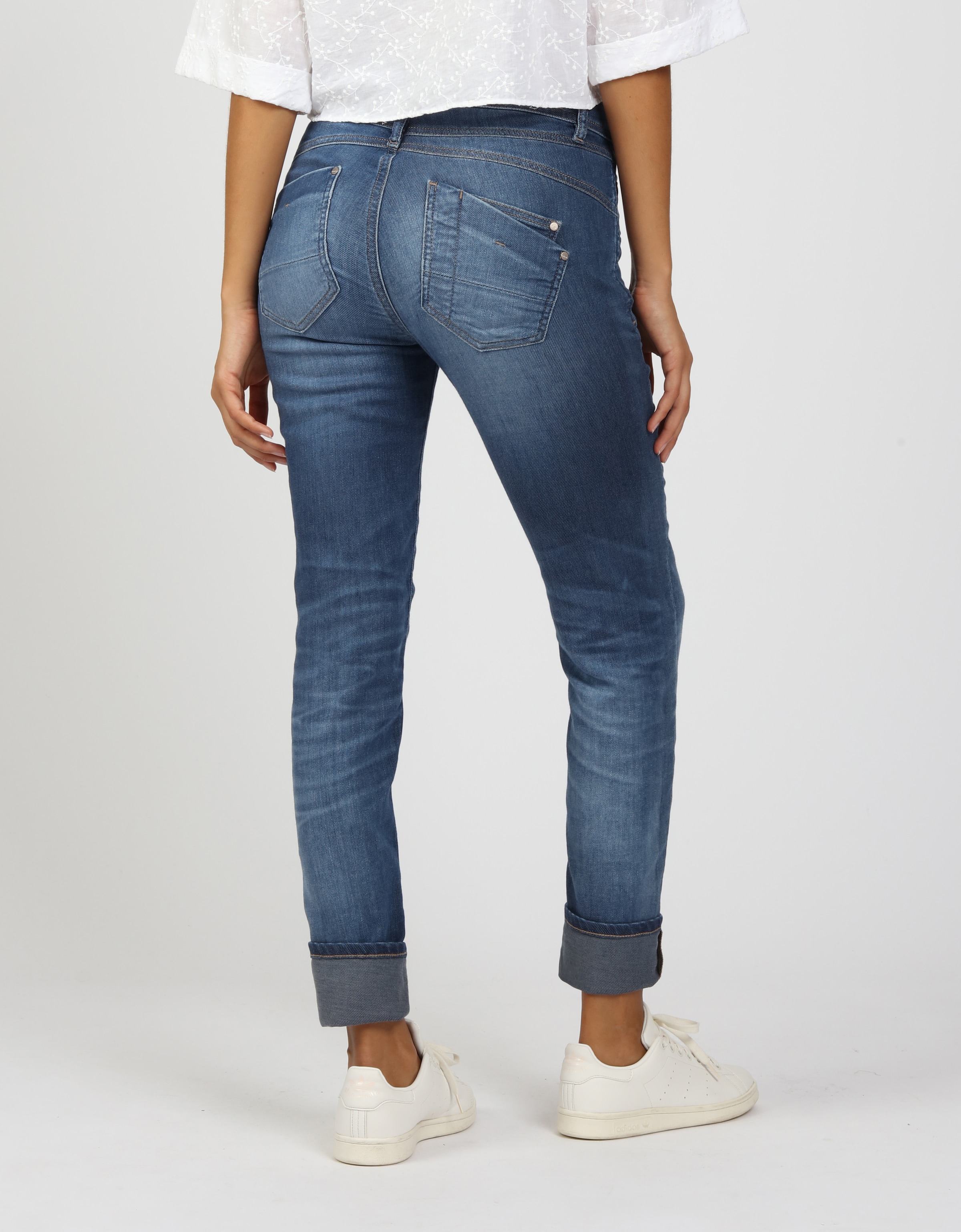 GANG Relax-fit-Jeans »94AMELIE«, mit doppelter rechter Gesässtasche