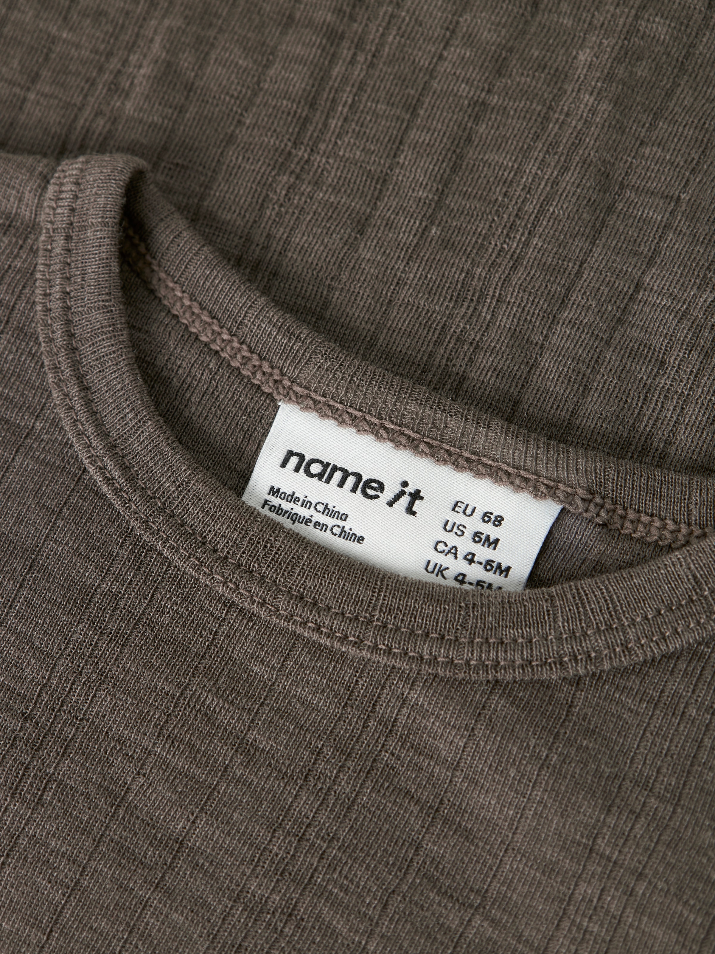 Name It Body à manches longues »NBMWANG WOOL NEEDLE LS BODY SOLID NOOS« en pure laine mérinos