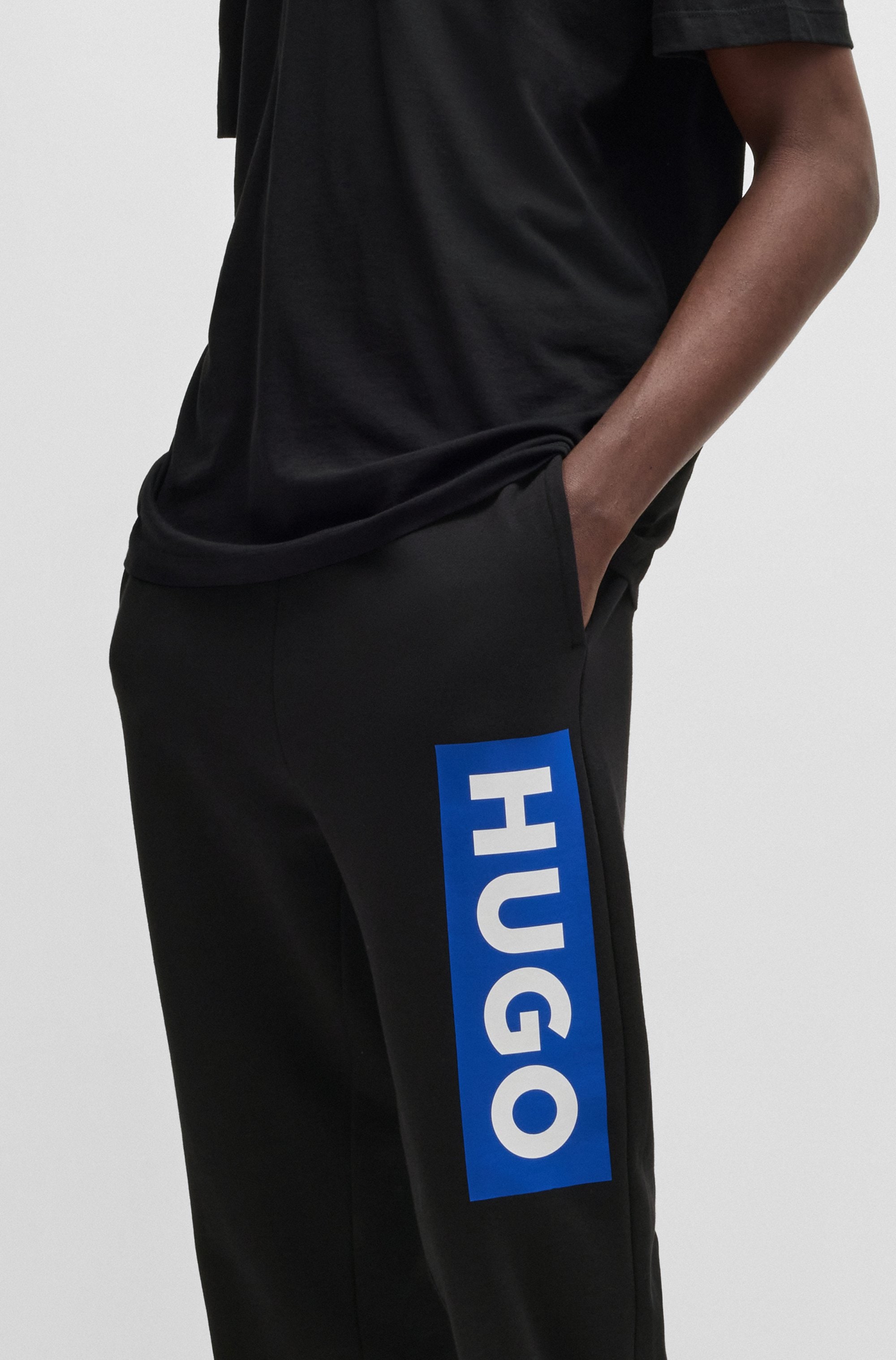 HUGO Blue Jogginghose »Nuram«, mit grossem Logo-Print