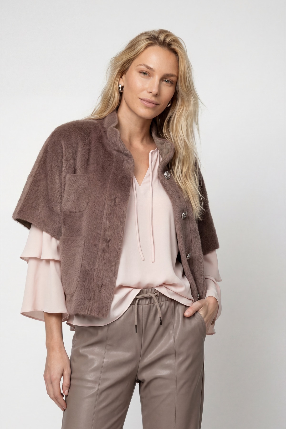 Image of Monari Fellimitatjacke "Jacke Cape fake fur" ohne Kapuze Regular fit mit Stehkragen