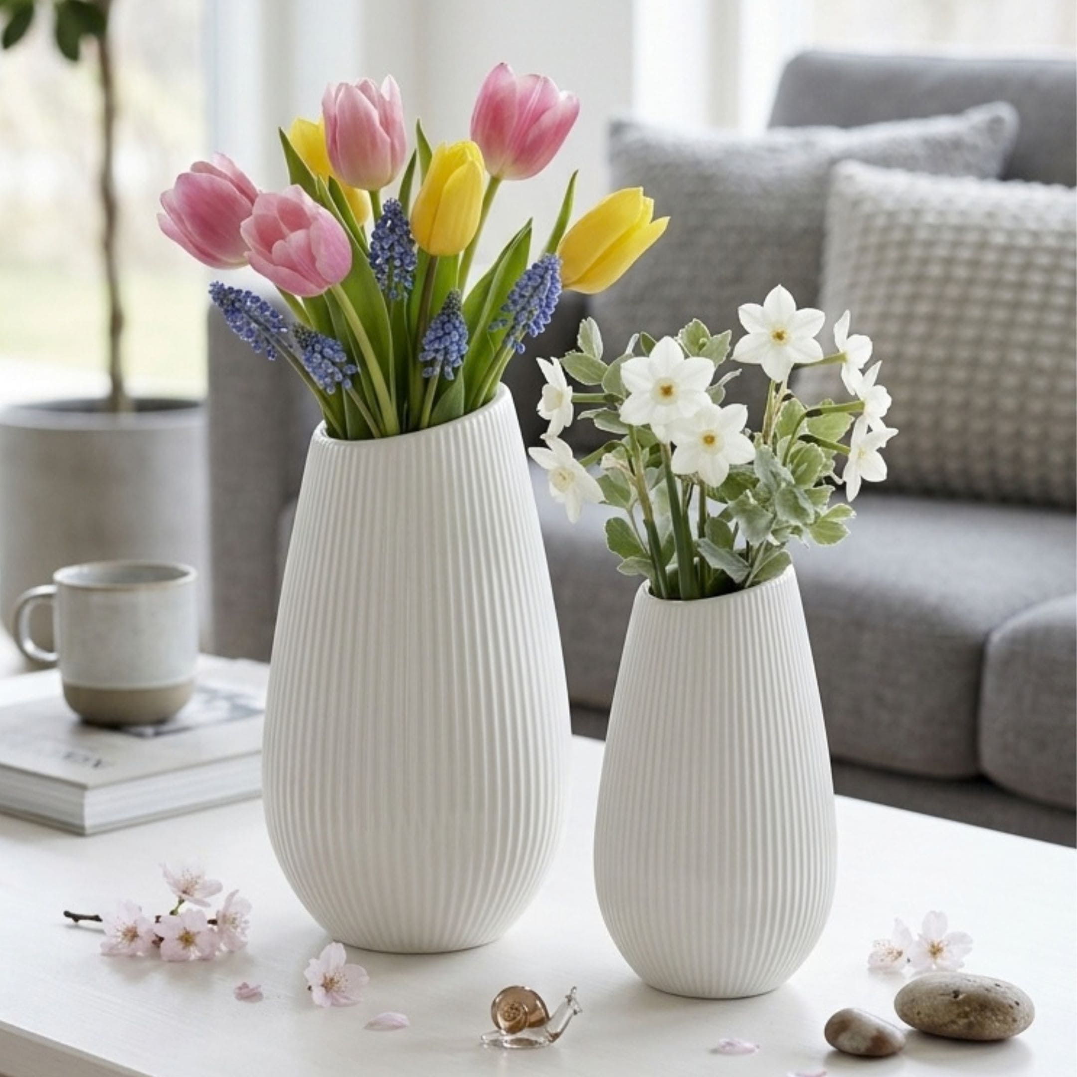 Ritzenhoff & Breker Tischvase »Vasen-Set Alma, 2-teilig, 16/20cm, weisses Porzellan« mit feiner Rillenstruktur, schräg geschnittene Öffnung, modern