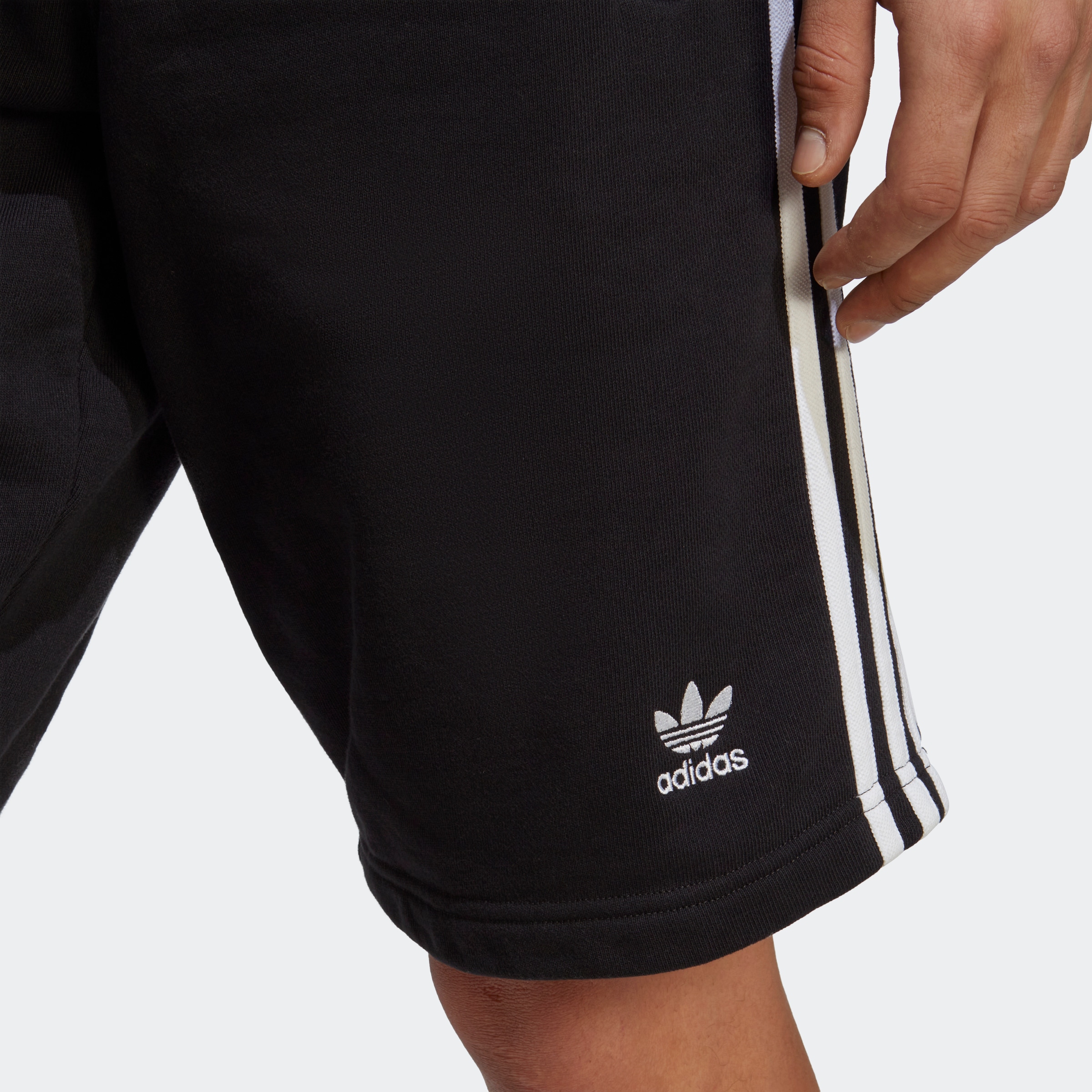 adidas Originals Shorts »ADICOLOR CLASSICS 3-STREIFEN SWEAT«, (1 tlg.)