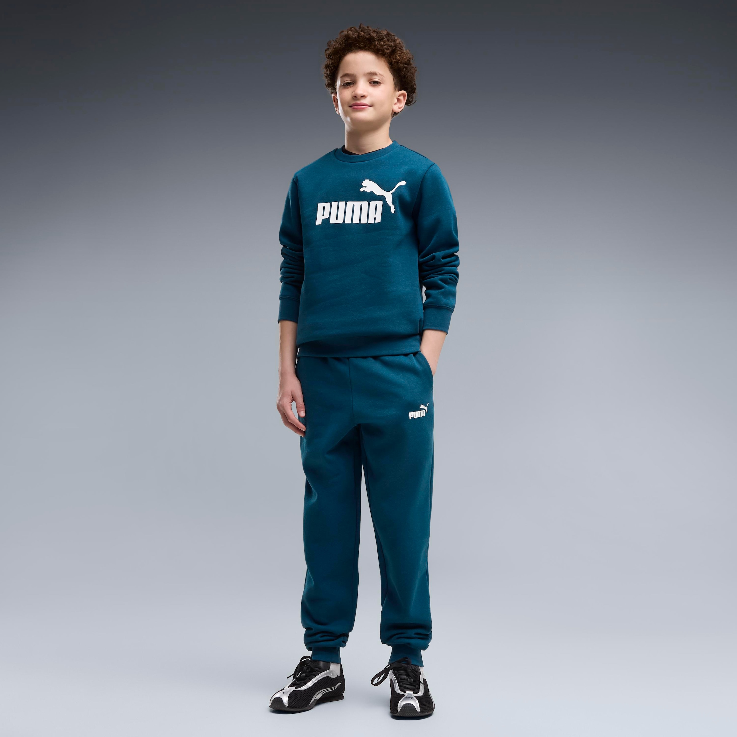 PUMA Combinaison d'entraînement »ESS NO1 LOGO CREW SWEAT SUIT  FL B« 2 deux pièces, coupe décontractée, sans capuche