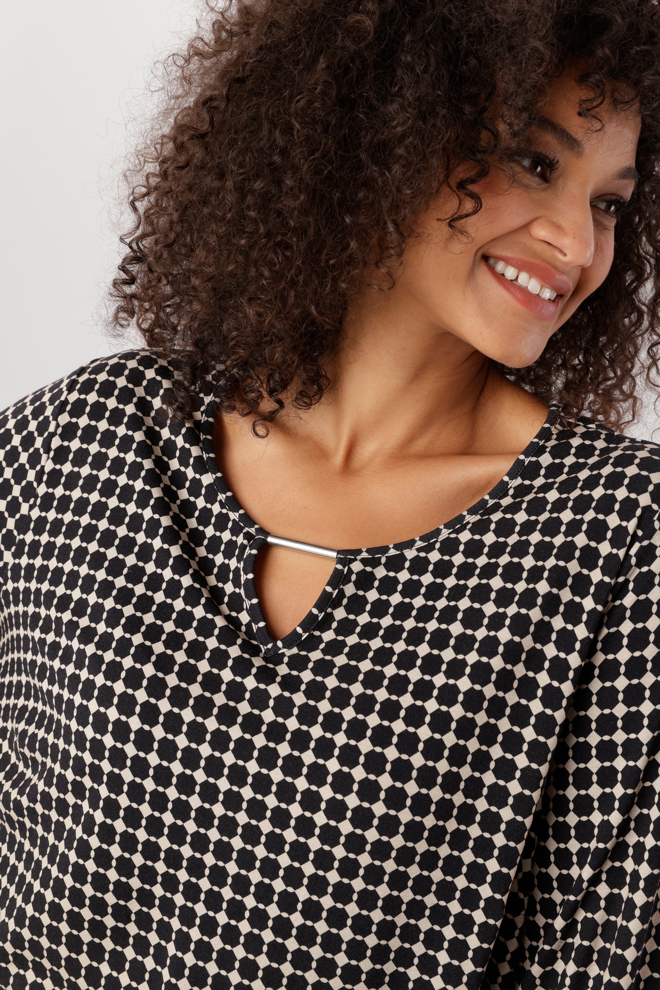 Aniston PLUS Langarmshirt aus weich fliessender Qualität - NEUE KOLLEKTION