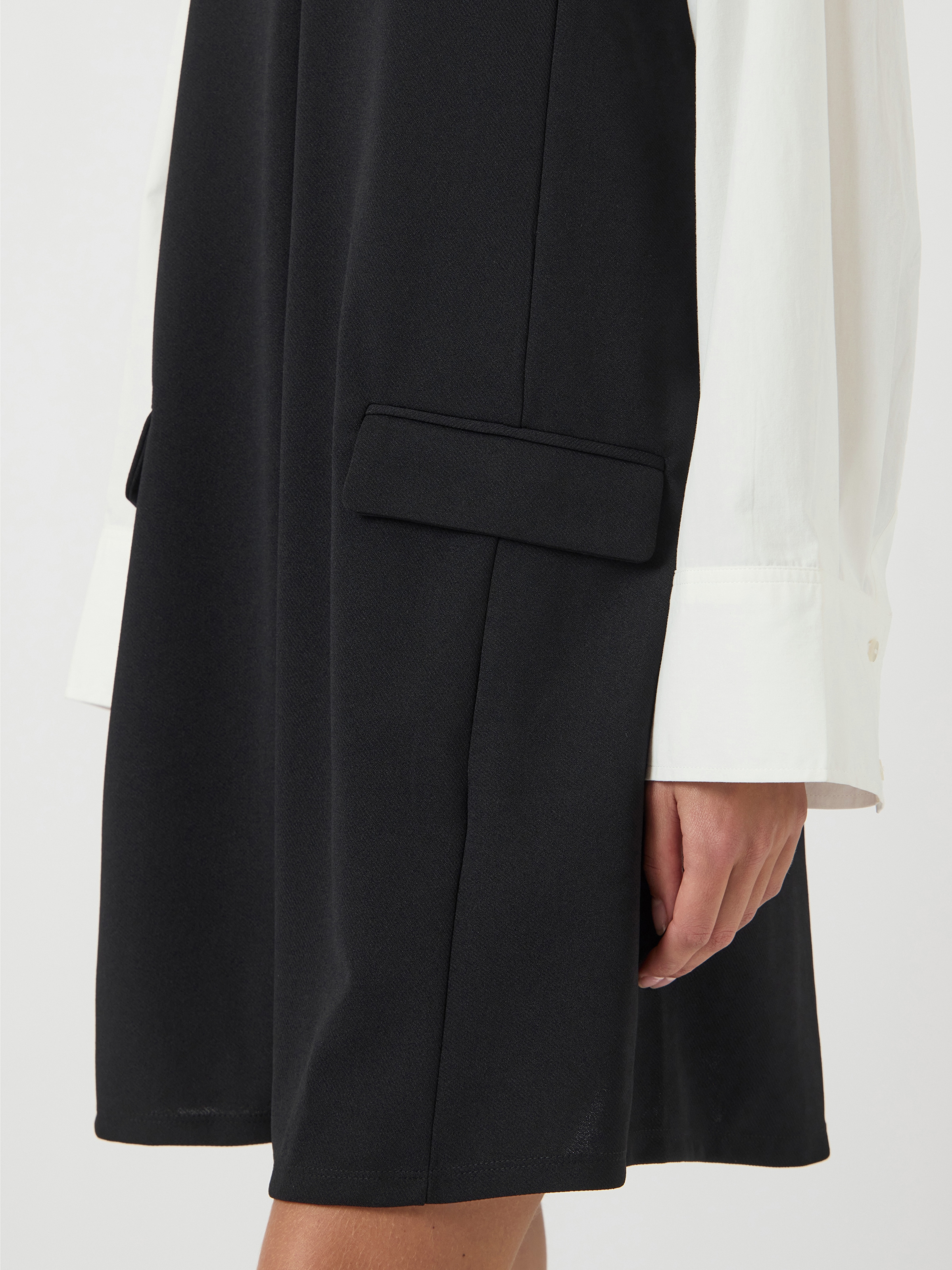 Y.A.S Mini-robe »YASMALEA SL WIDE DRESS S. NOOS« Poches à rabat Kunstfaser mit Stretch, loose fit