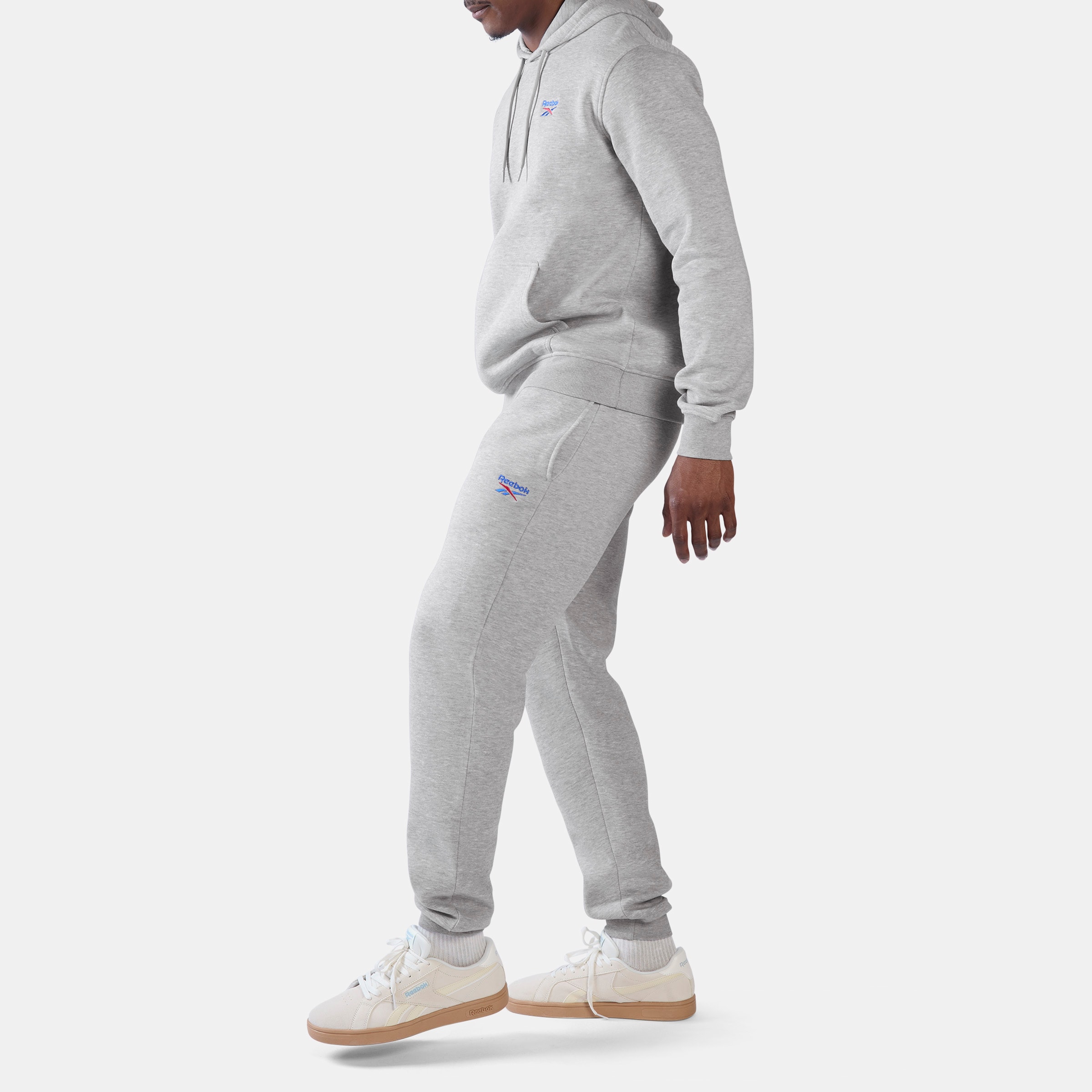 Reebok Pantalon de jogging »ID 2-COLOUR LOGO FLEECE CUFFED JOG PANT«  mit Fleece, auch in grossen Grössen