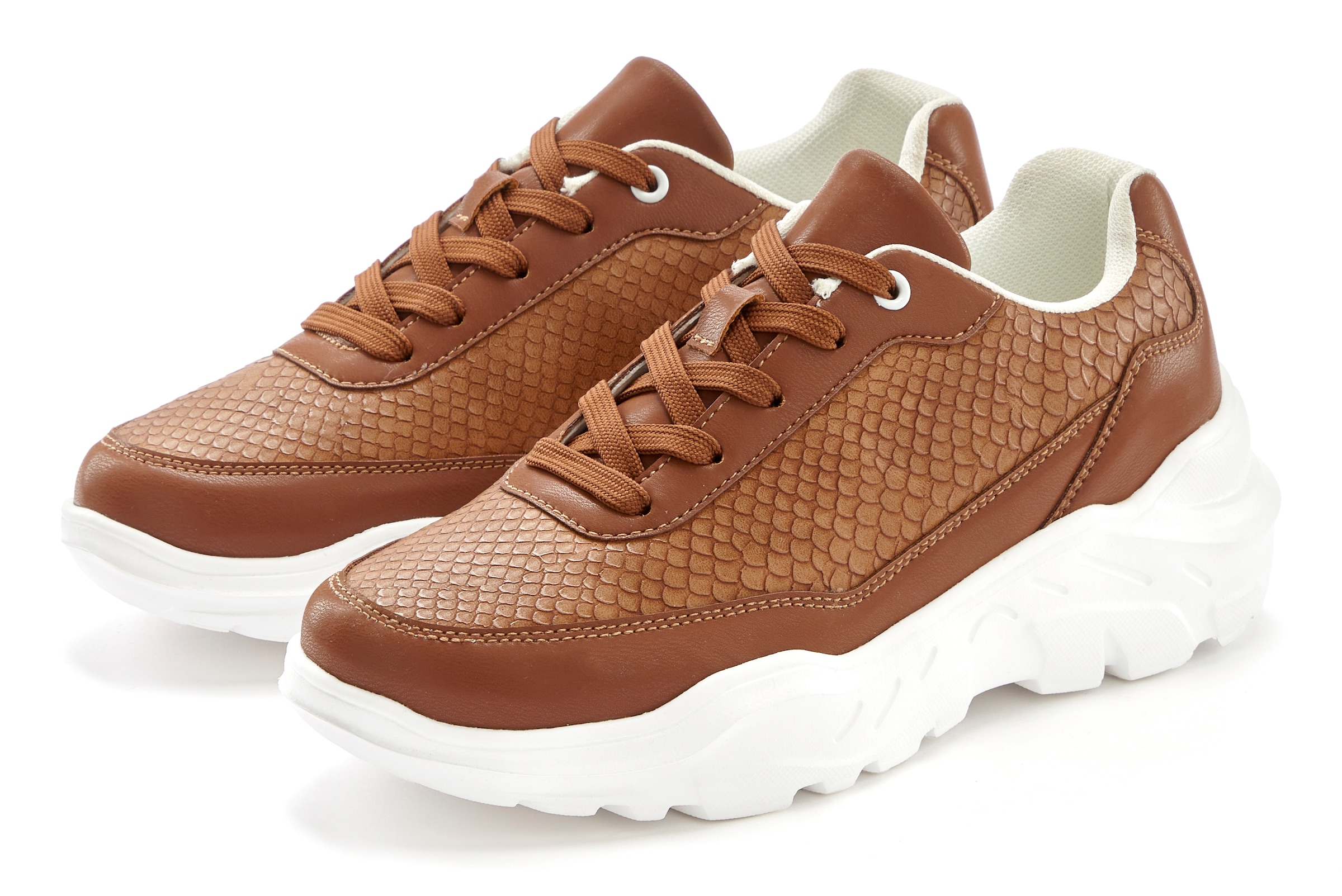 Image of LASCANA Sneaker Halbschuh, Sportschuh, leichte Chunky Sohle VEGAN