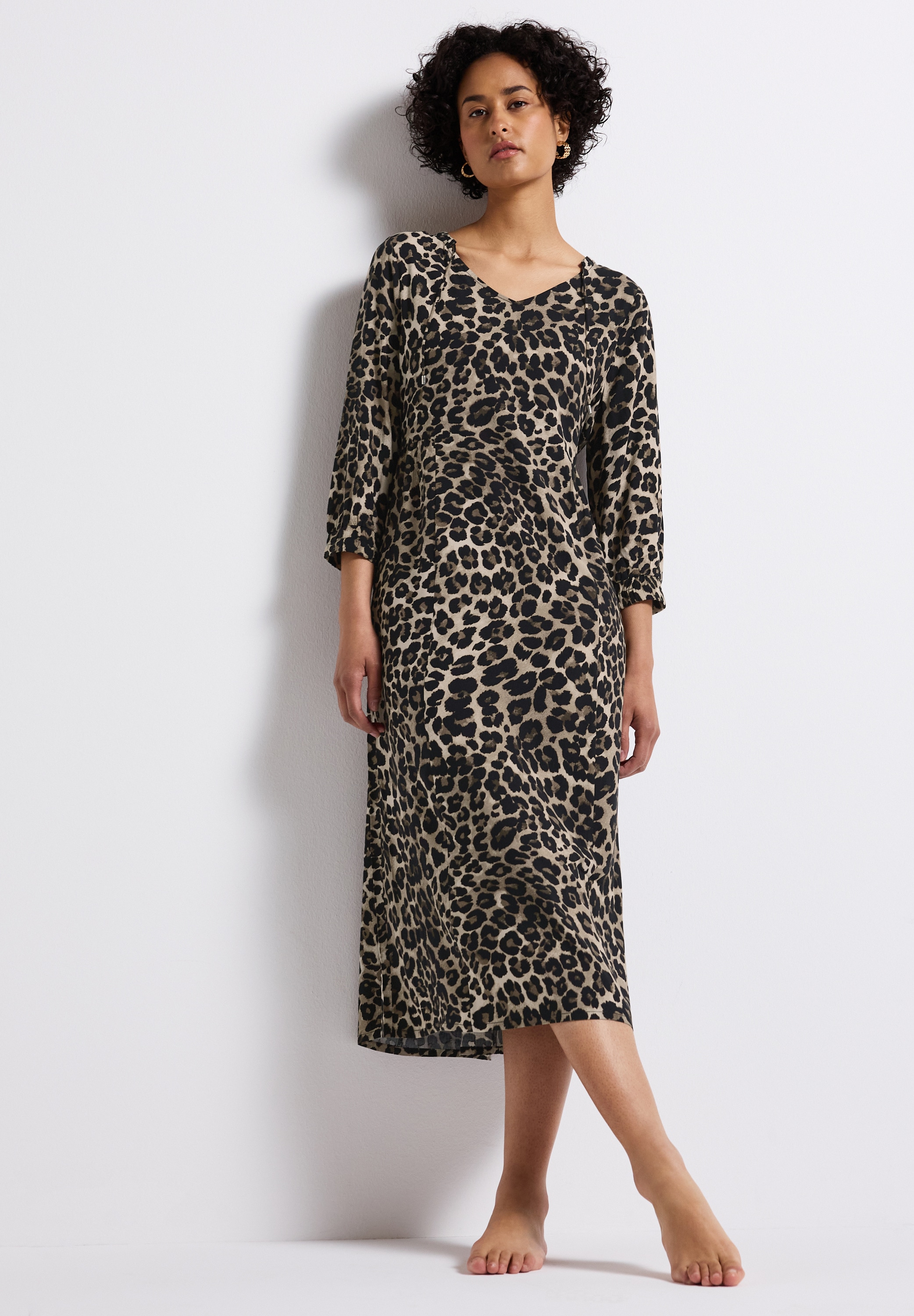 STREET ONE Midikleid, mit grafischem Muster und 3/4 -Arm