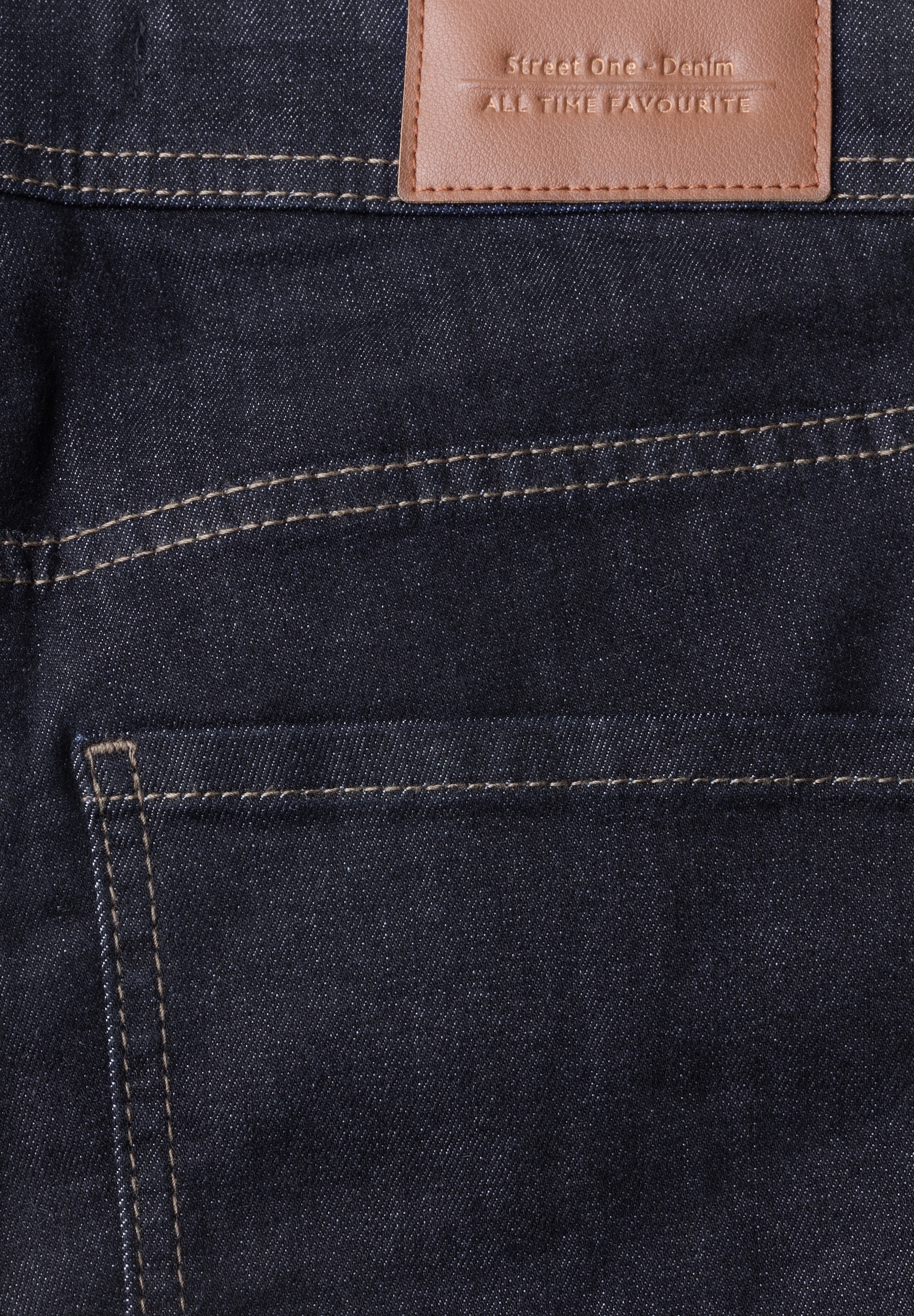 STREET ONE Bootcut-Jeans »Style Blaire« im Slim Fit / mit Stretch