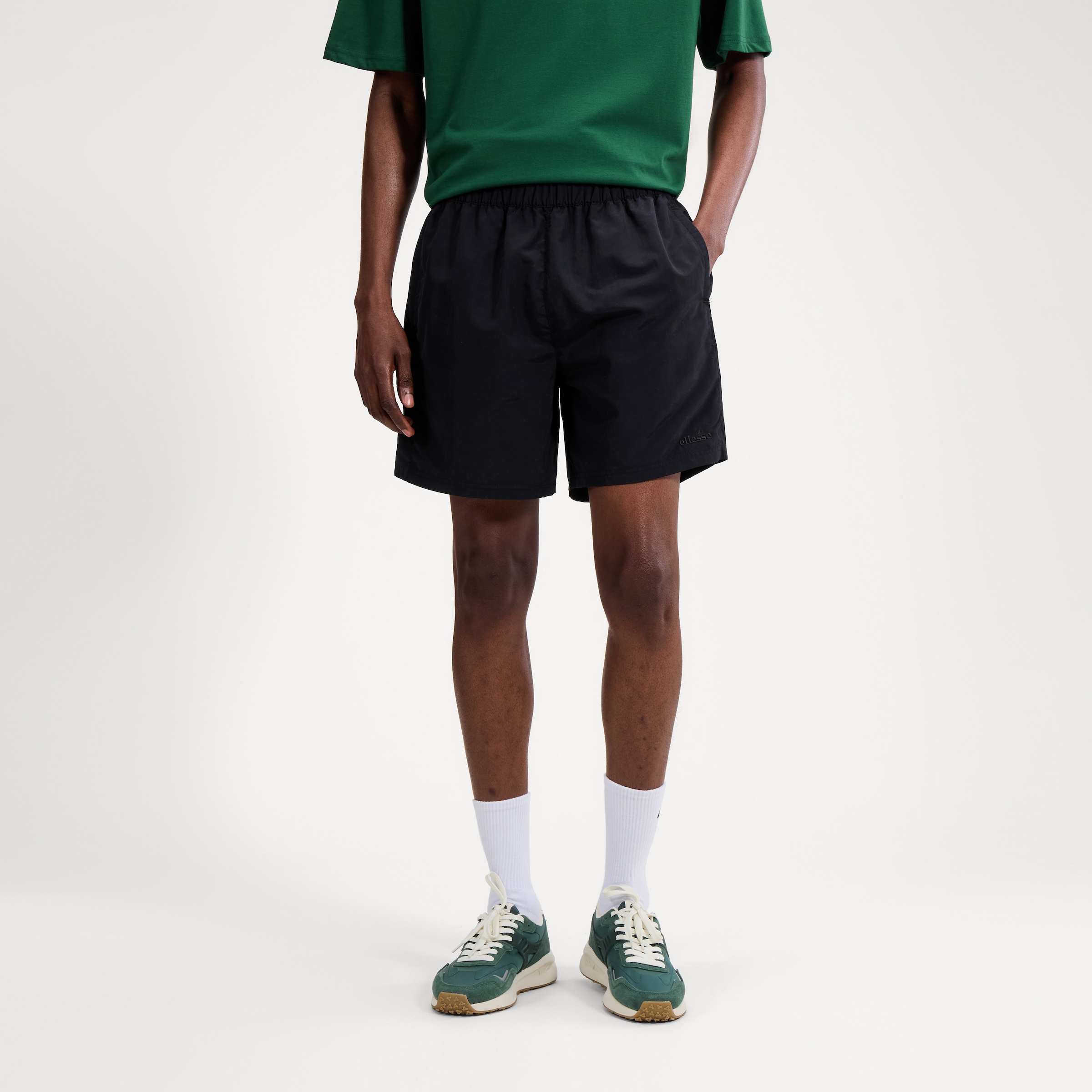 Ellesse Short de bain »ALENZA SWIM SHORT« style sportif, en polyamide, design léger, coupe confortable