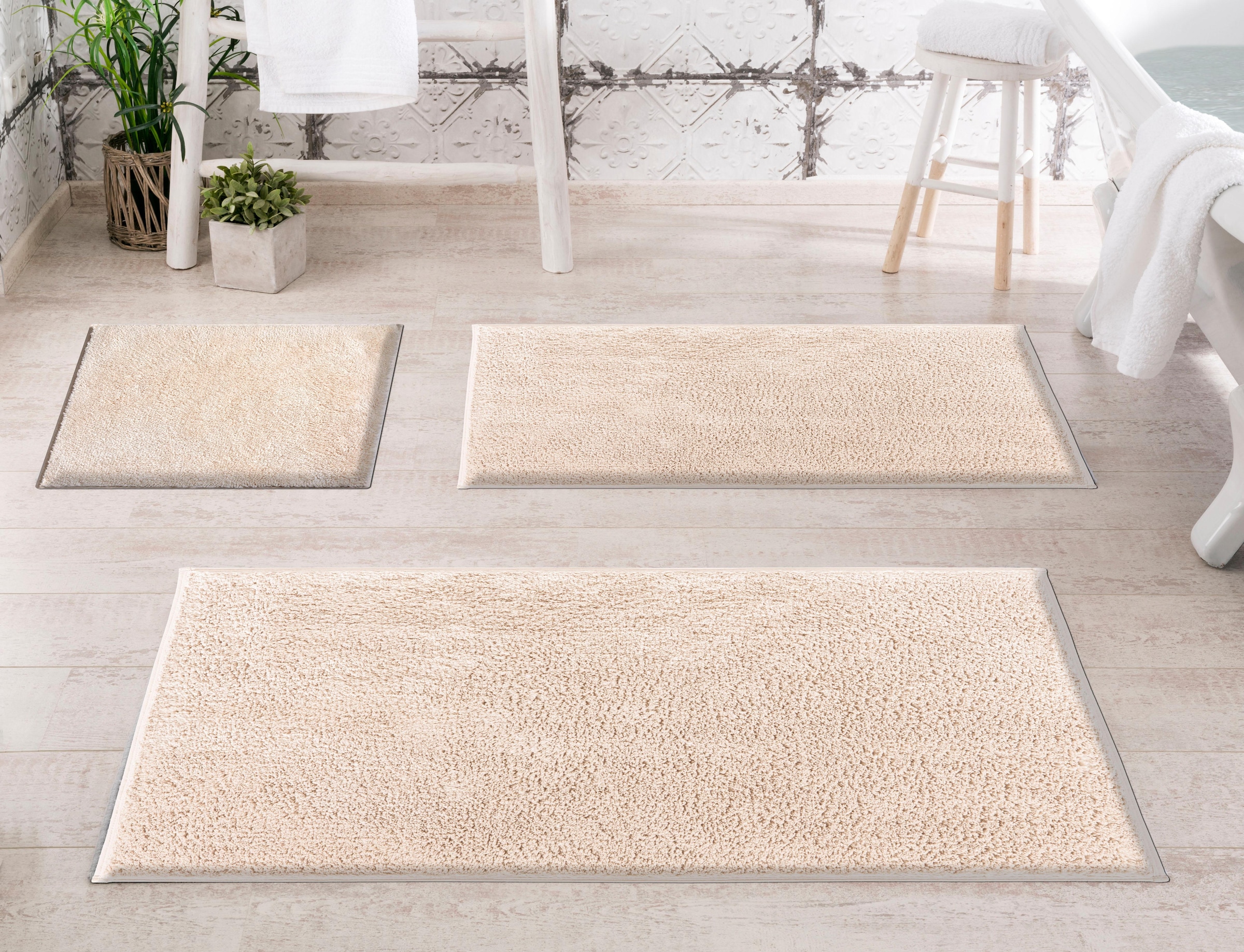 Grund Badematte »Marla« Höhe 14 mm rutschhemmend beschichtet fussbodenheizungsgeeignet Uni Farben, besonders feiner, flauschiger Flor