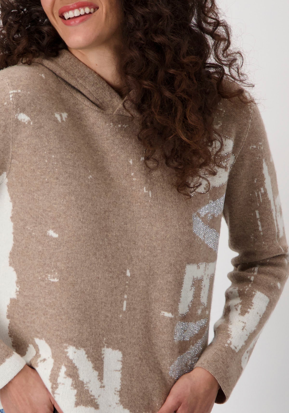 Monari Strickpullover »Pullover Jacquard Schrift«, mit Kapuze