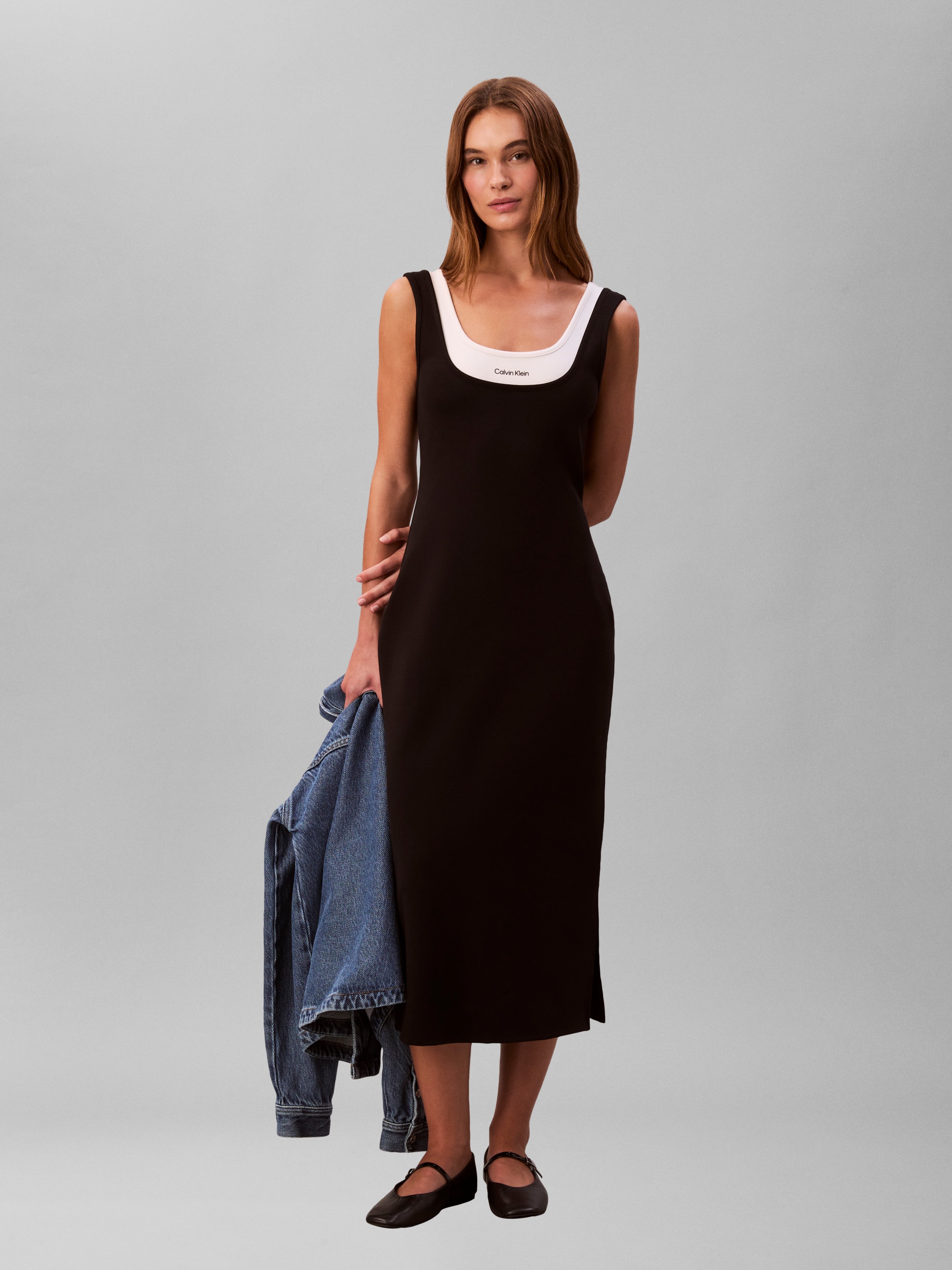 Image of Calvin Klein Jeans Midikleid Ohne Tasche Körpernahe Passform mit tiefem Rundhalsausschnitt
