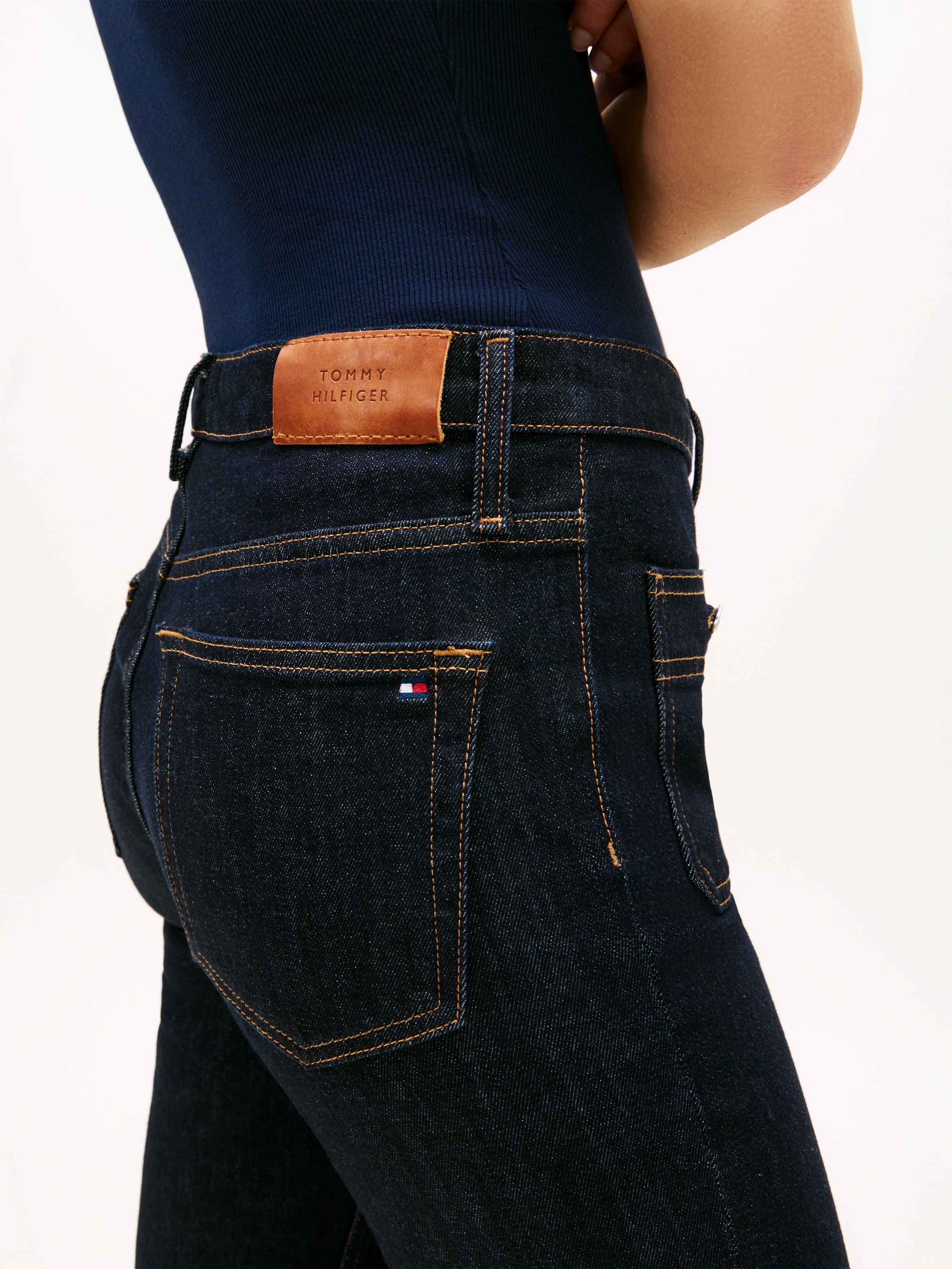 Tommy Hilfiger Jeans bootcut »DNM RINSE BOOTCUT RW«