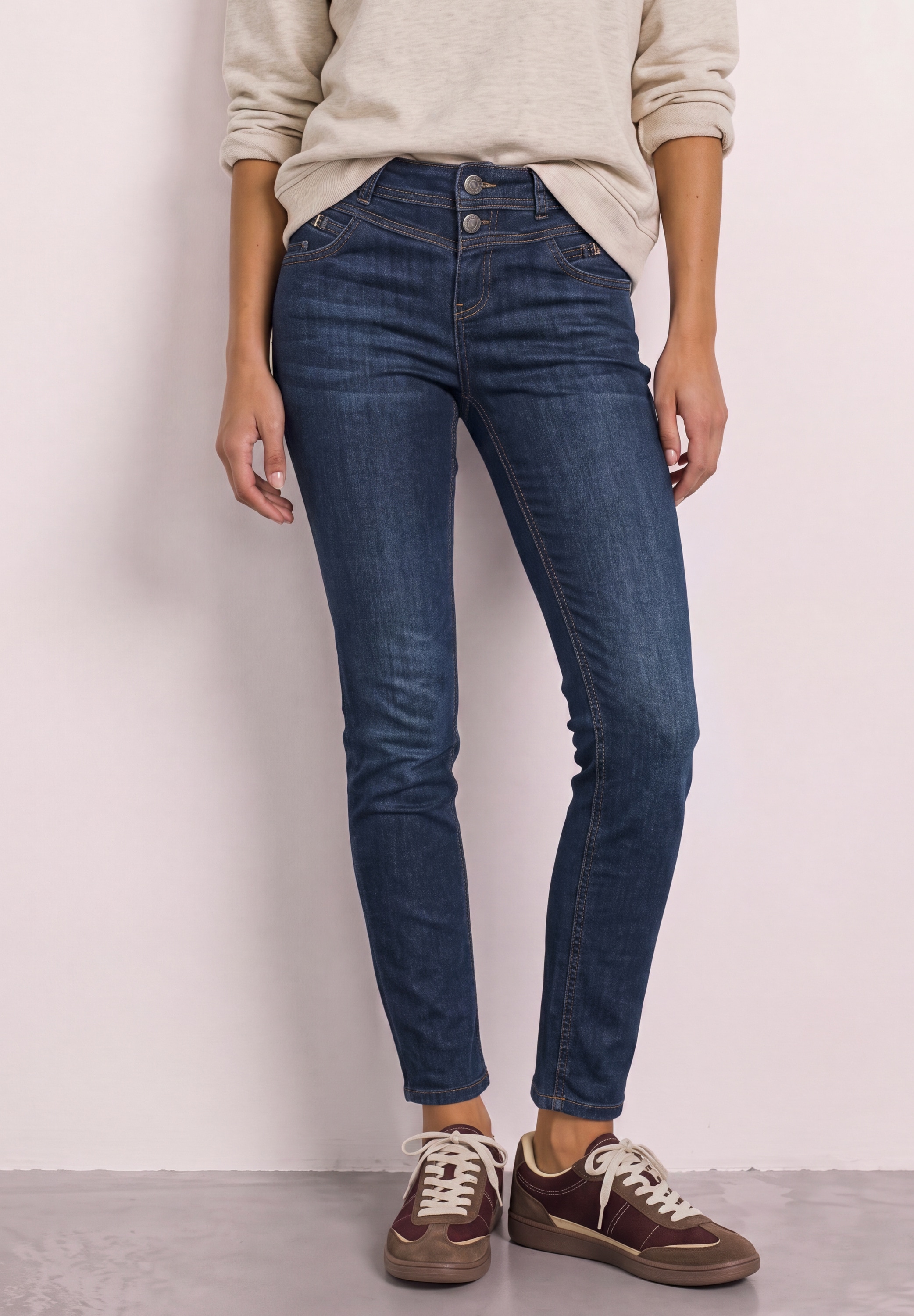 Image of STREET ONE Slim-fit-Jeans 5-Pocket-Style, mit Elasthan