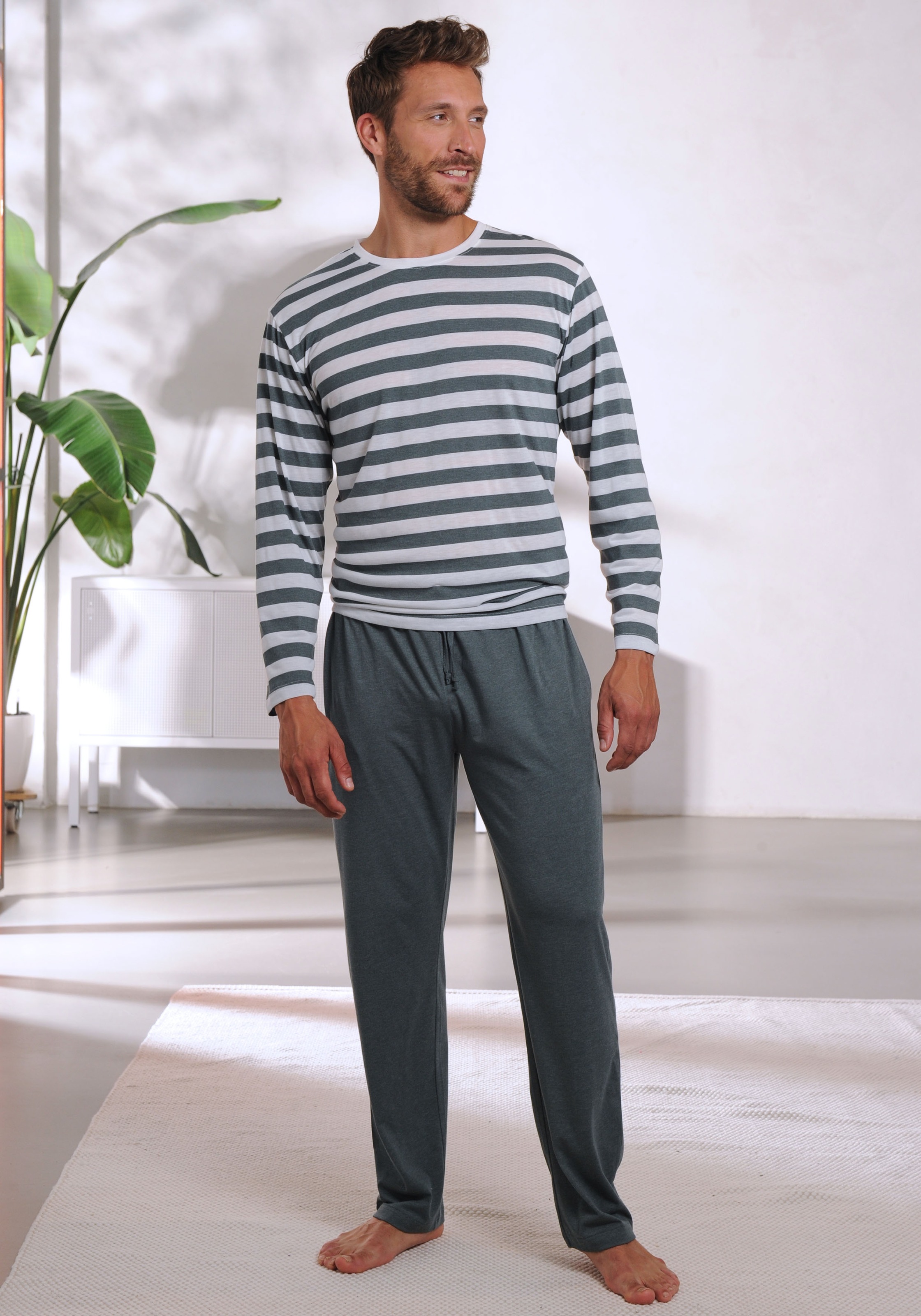 Image of H.I.S Pyjama 1 Stück, 2 tlg. Schlafanzug mit garngefärbten Streifen