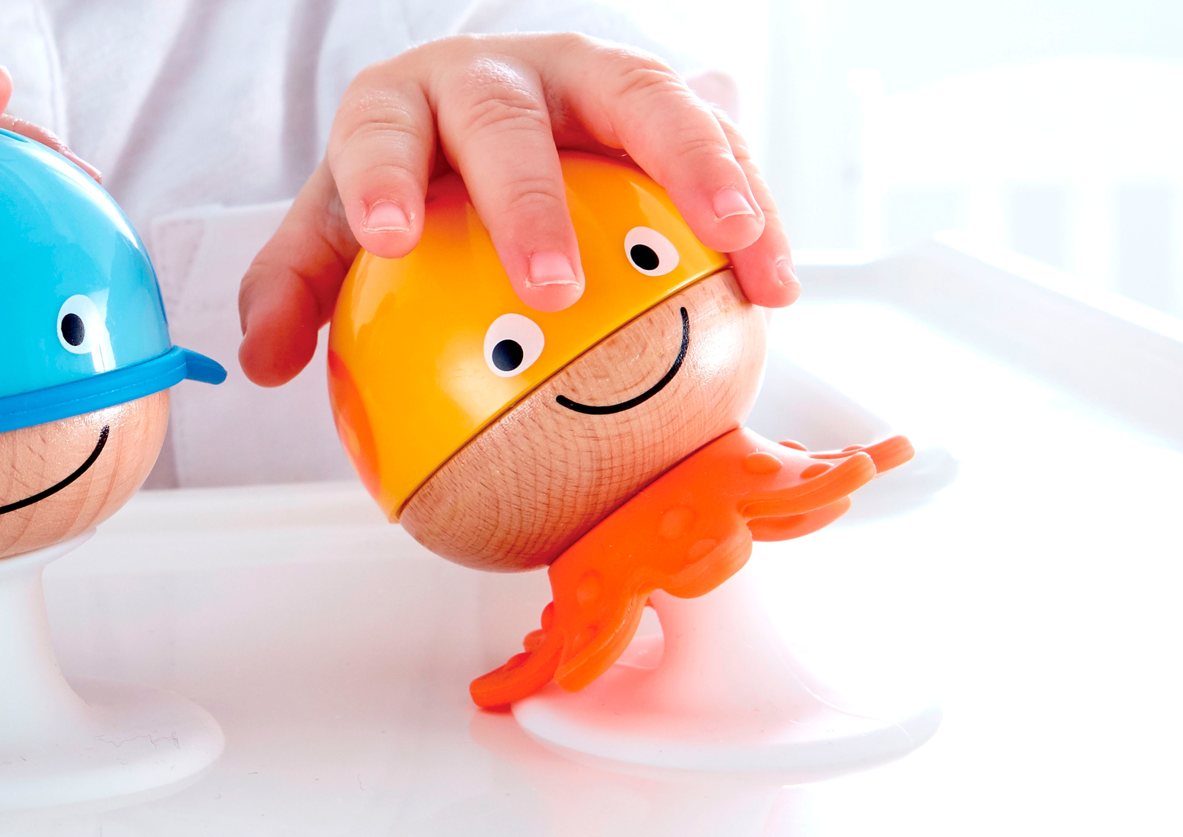 Hape Rassel »Rasselset Saugnapf«