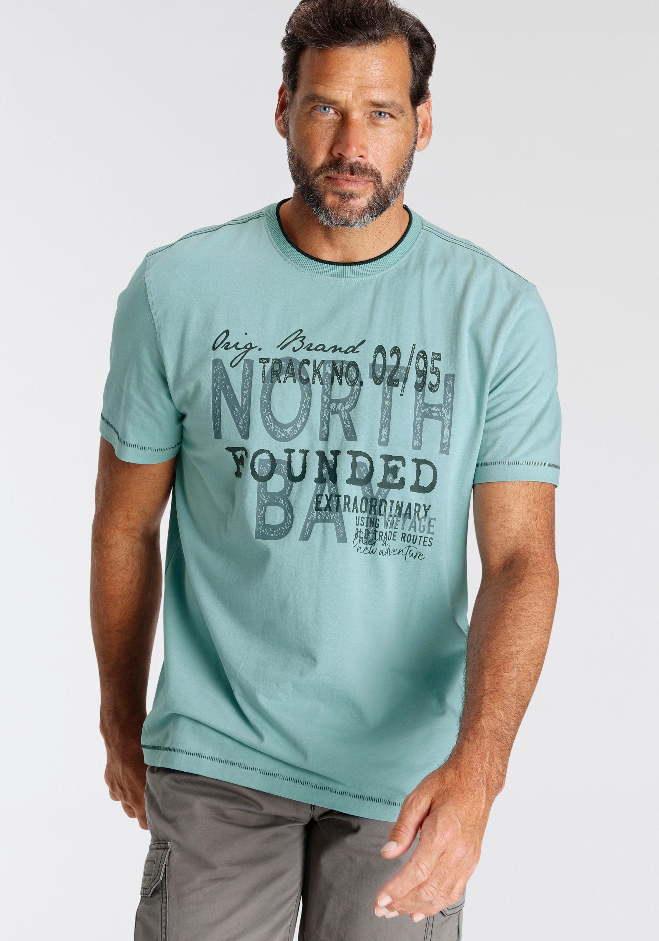 Man's World T-Shirt, mit Brustprint und kontrastreichen Details