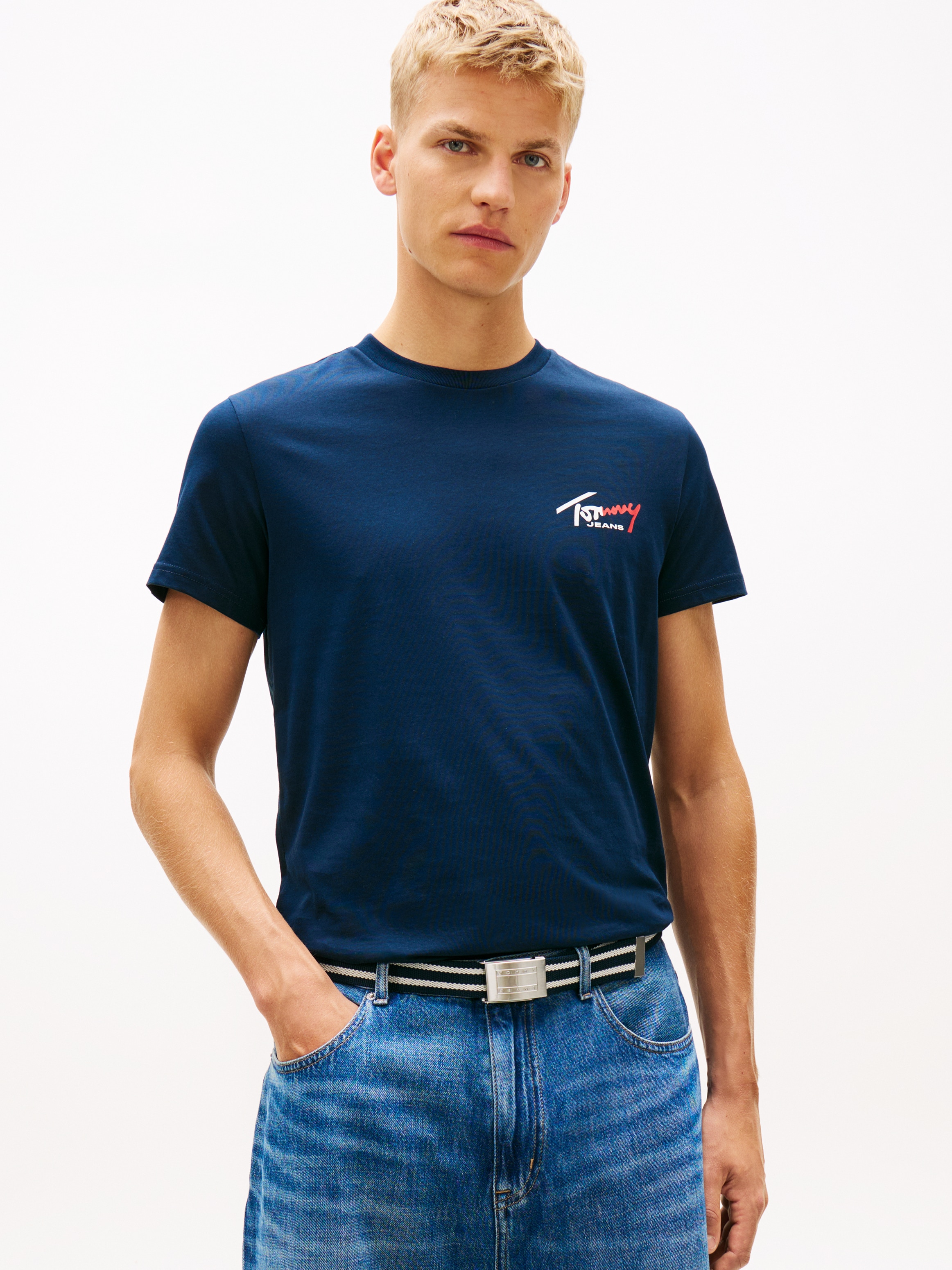 Tommy Jeans T-Shirt »TJM SLIM FIT SIGN CHEST« mit Markenprint