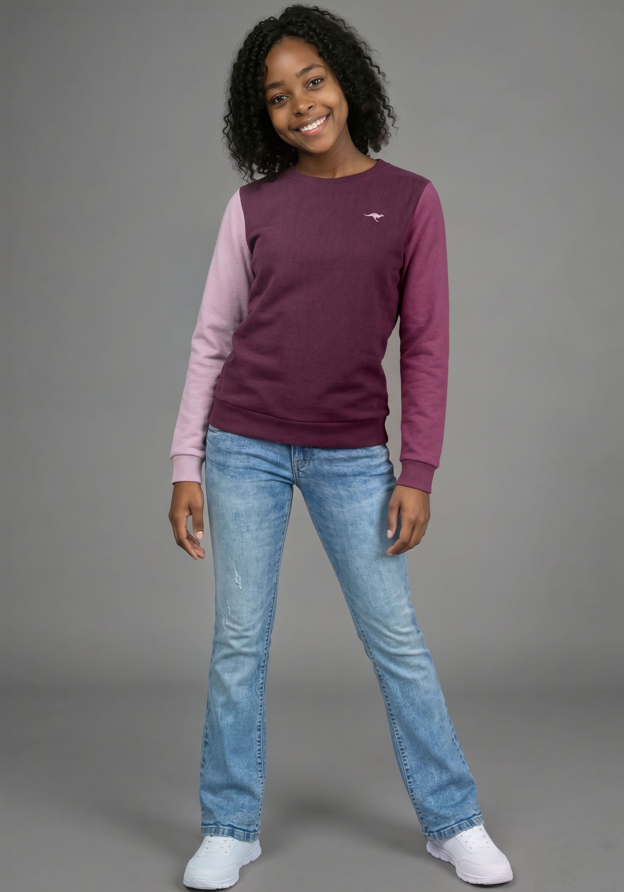 KangaROOS Sweatshirt »Sweatshirt Colorblocking«, mit Rundhalsausschnitt, mit Rippbündchen an Ärmeln
