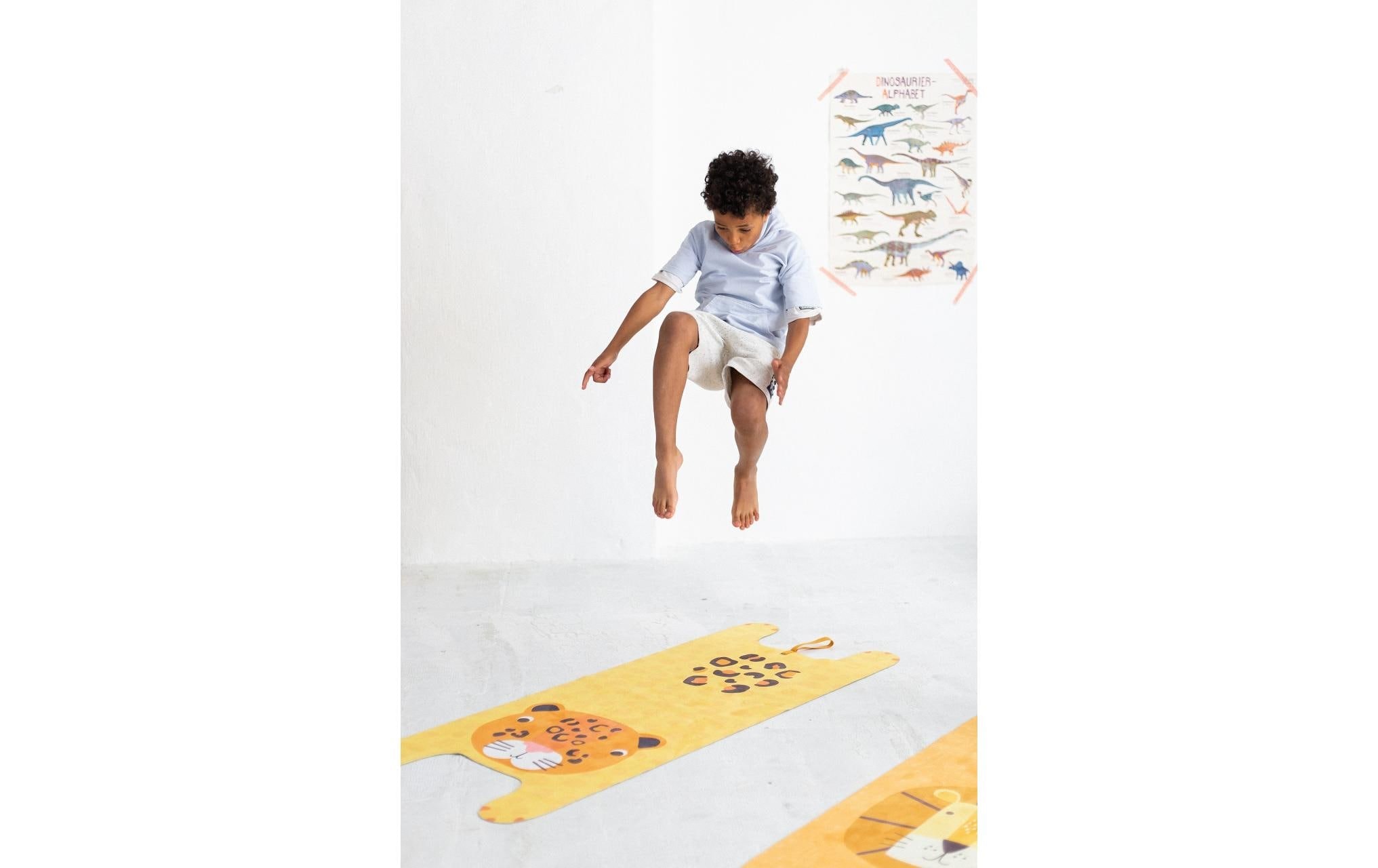   Tapis de jeu »Yogitier Luka der Leopard Naturkautschuk 155 x 60 cm«