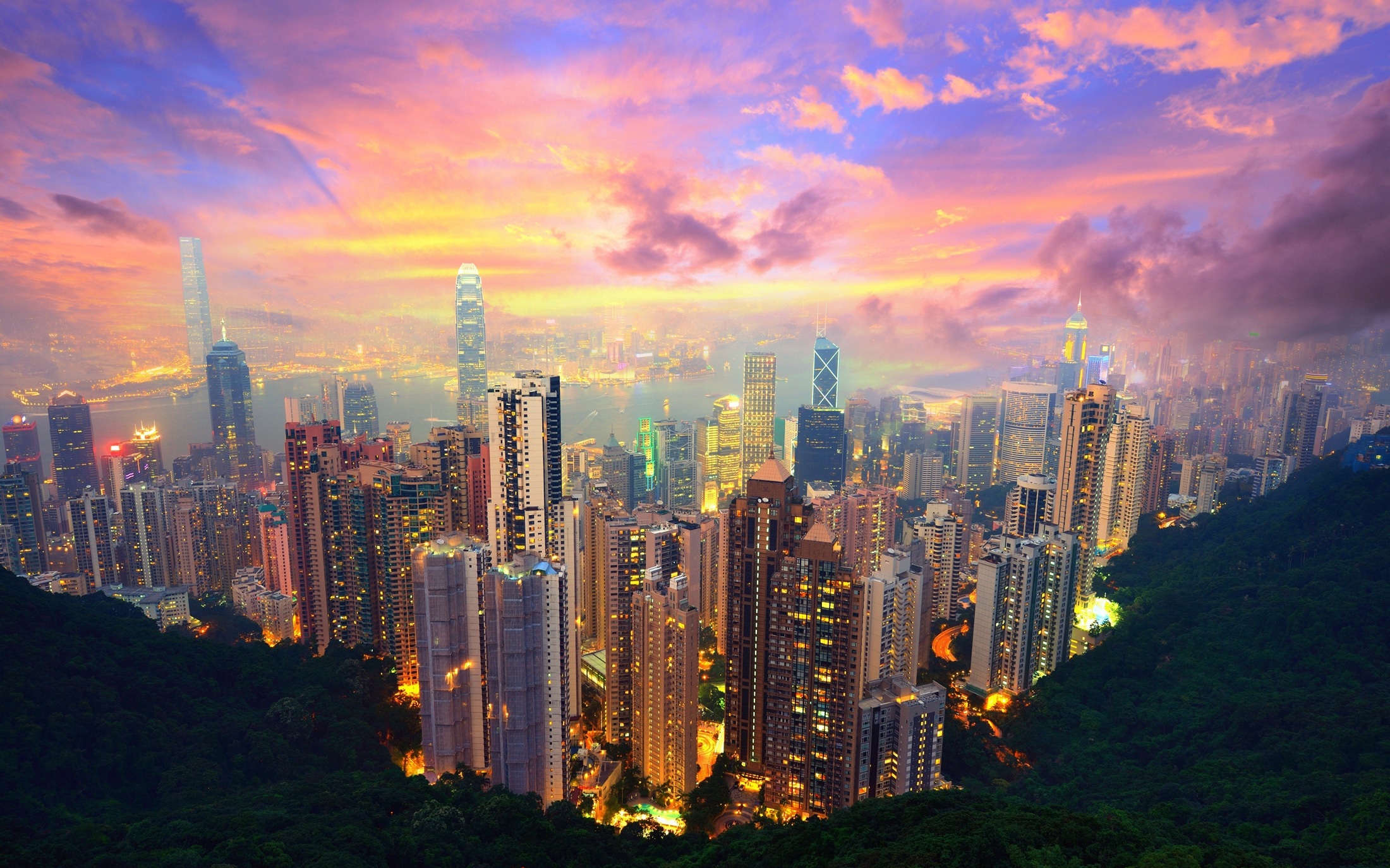 Image of Papermoon Fototapete "HONG KONG-VICTORIA PEAK STADT INSEL SKYLINE MEER NACHT"