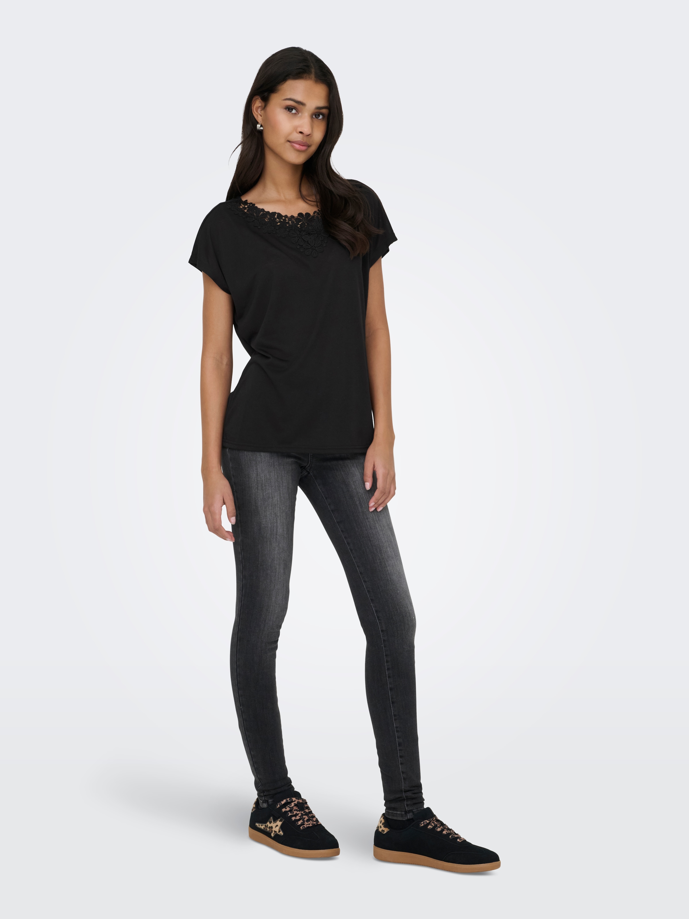 ONLY Spitzenshirt »ONLWINNIE S/S TOP CS JRS« Polyester, regular fit