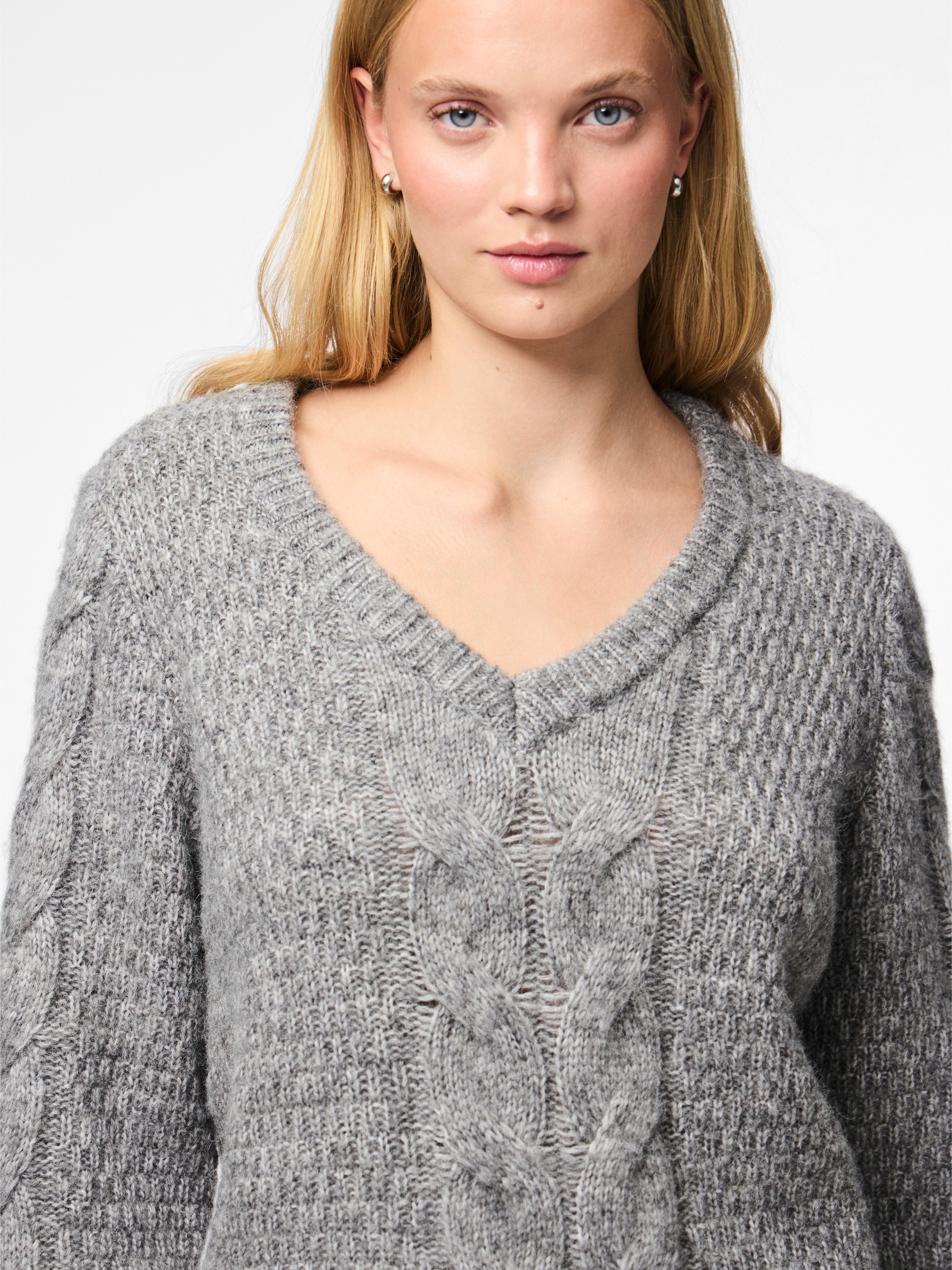 pieces Pull en tricot »PCNINA LS V-NECK KNIT NOOS BC«